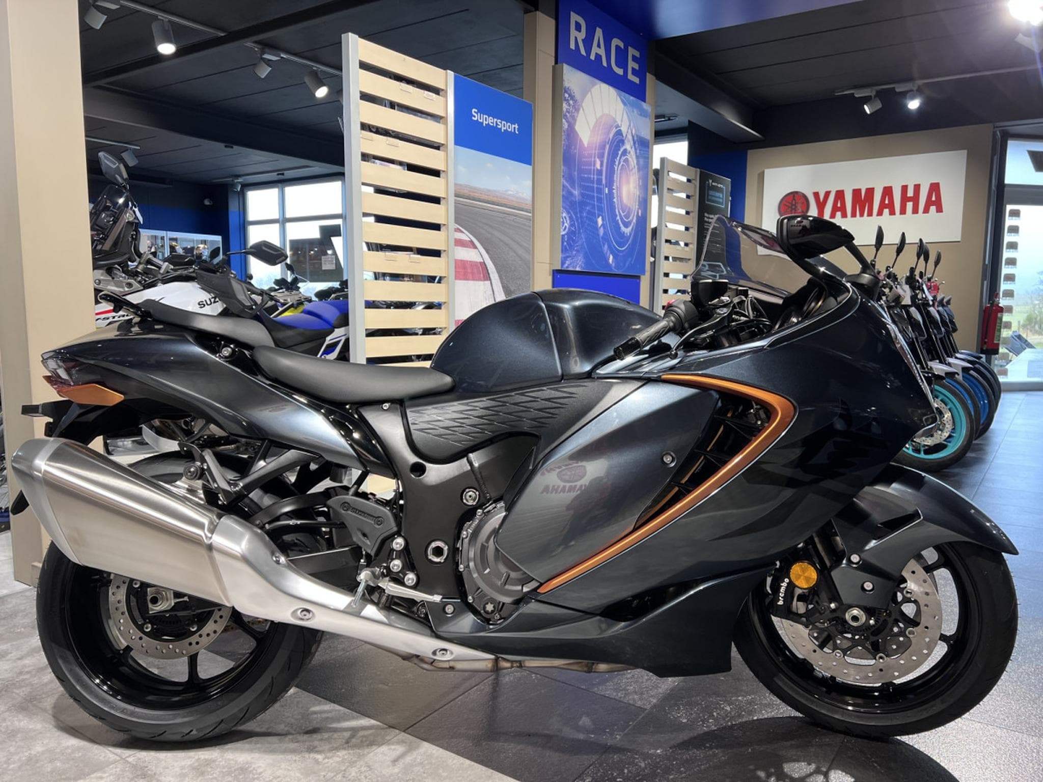 Suzuki Hayabusa 1300 (2026) - Photo 1