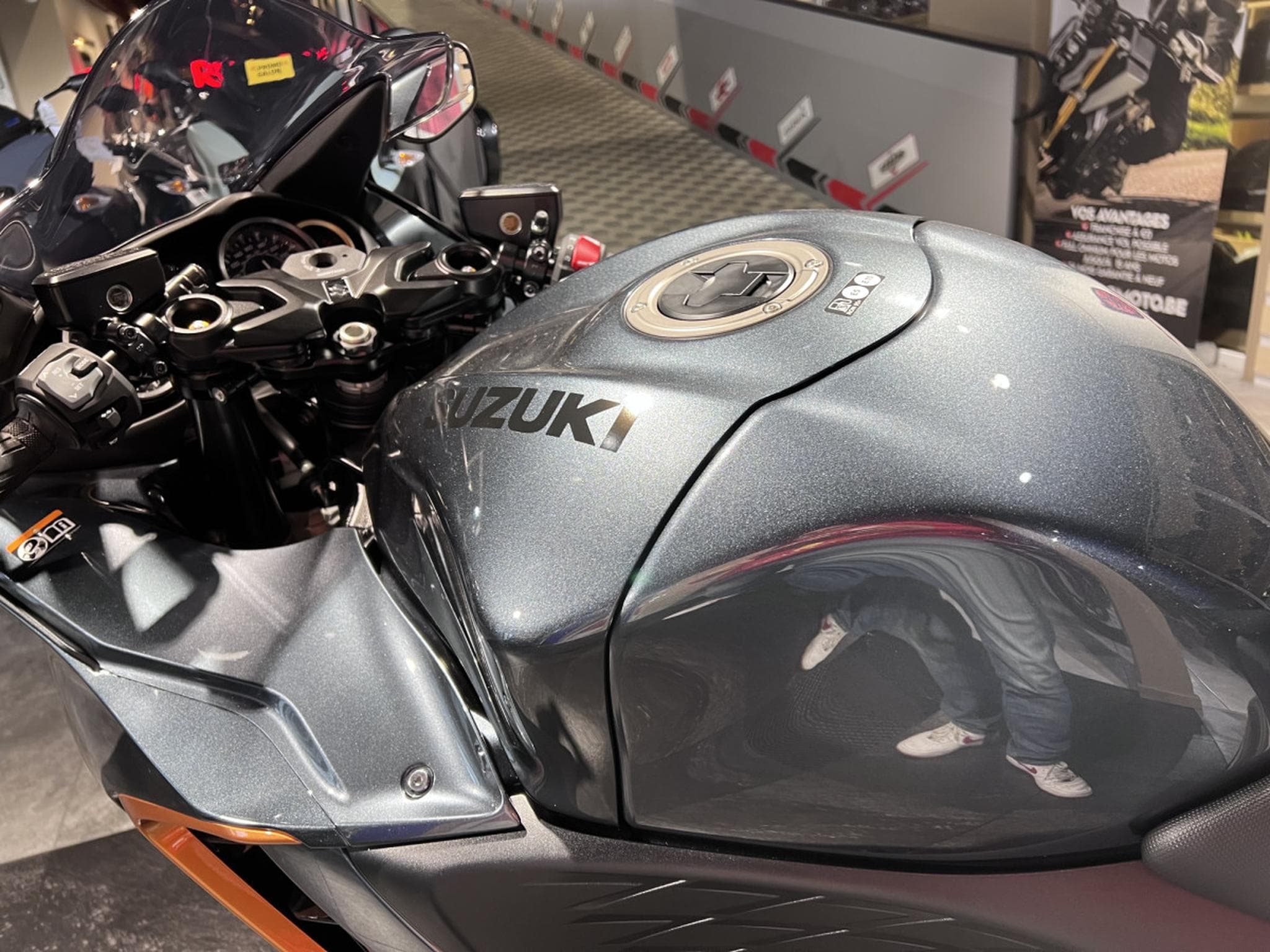 Suzuki Hayabusa 1300 (2026) - Photo 6