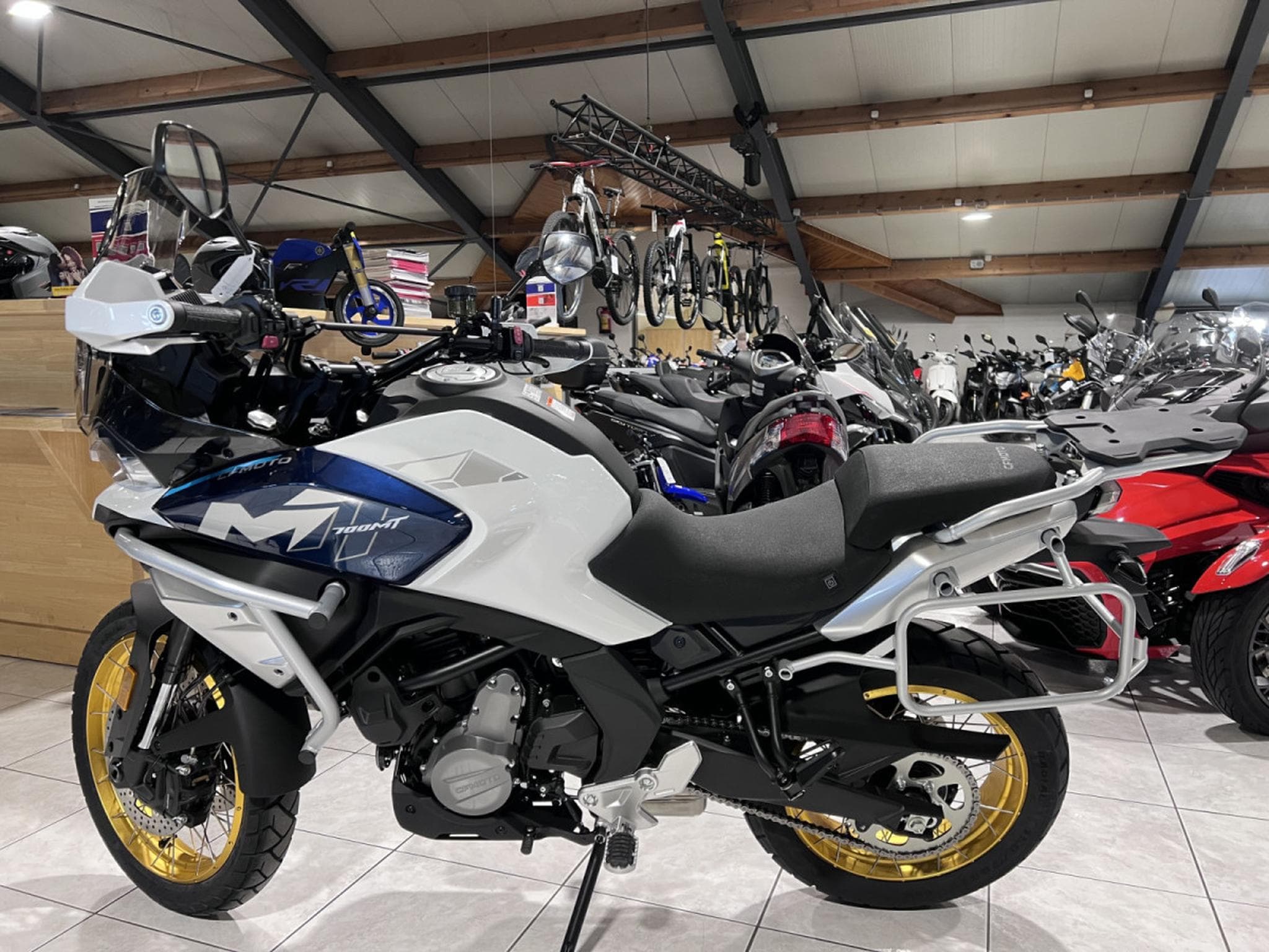 CF Moto 700 MT ADV GT (2026) - Photo 5