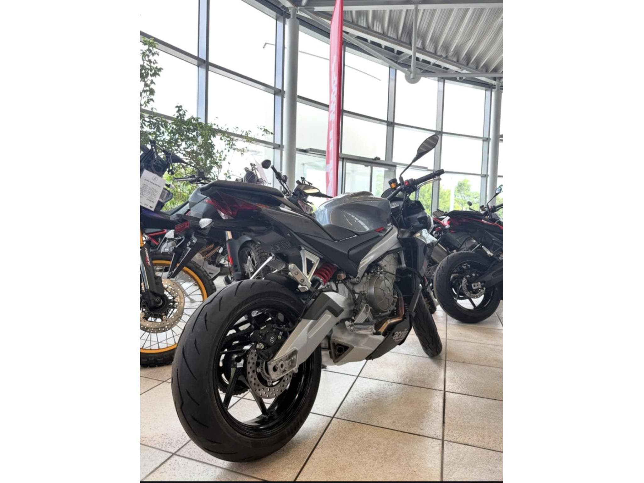 Aprilia Tuono 660 (2026) - Foto 4