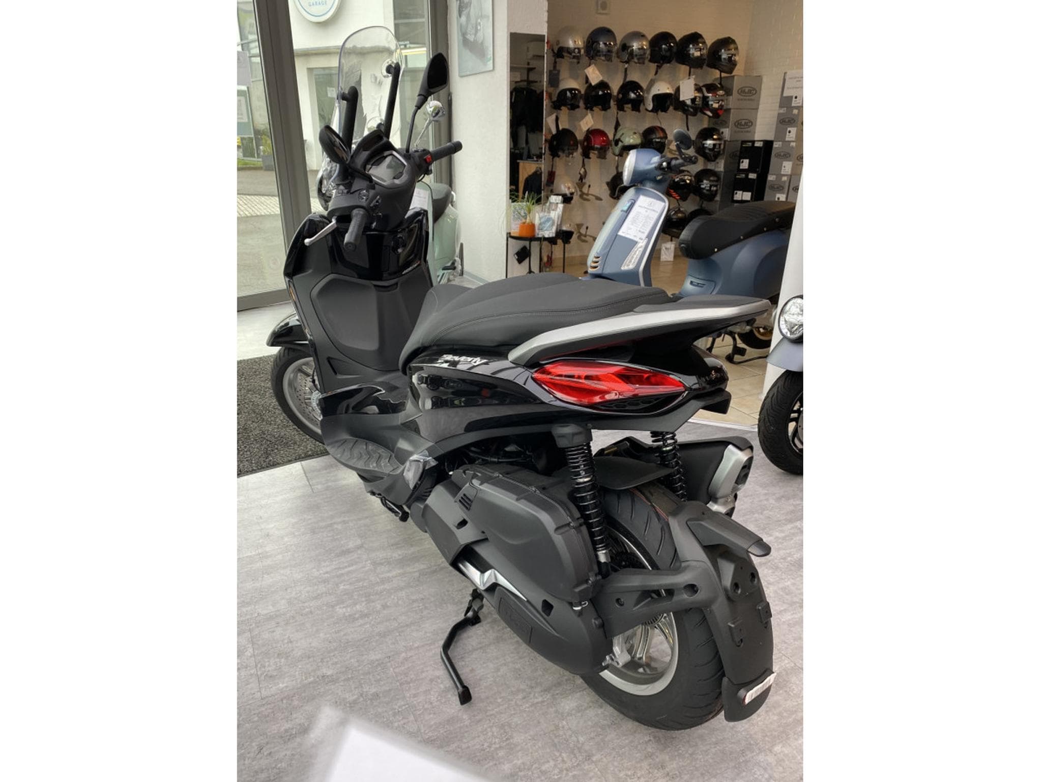 Piaggio Beverly (2026) - Photo 3