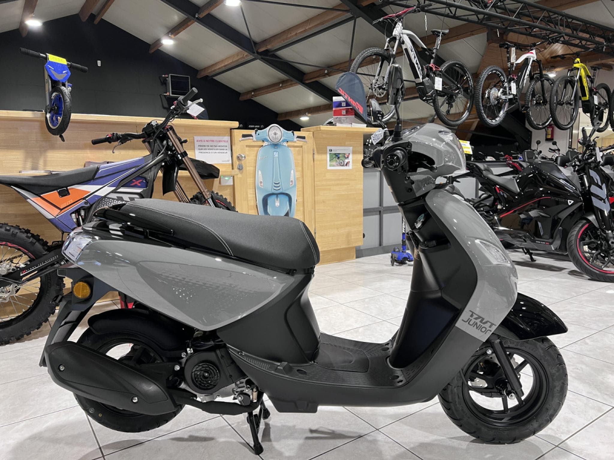 TNT Motor Junior CLASSE B 45 km/h (2026) - Photo 1