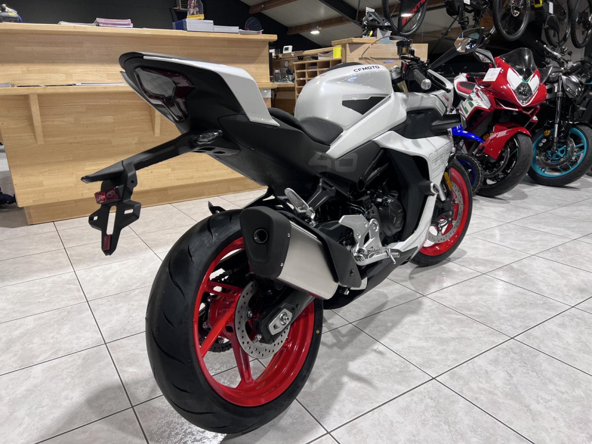 CF Moto SR (2026) - Photo 3