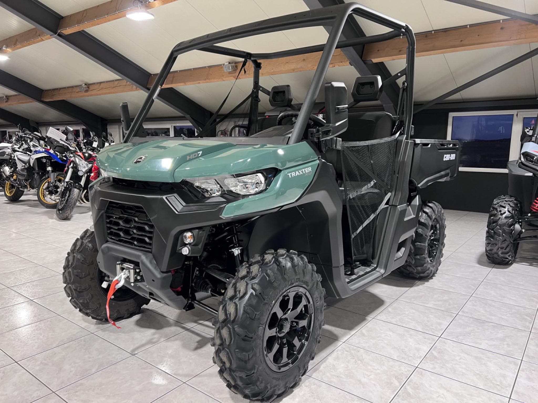 BRP Can-Am Traxter XU 62 HD7 VT TR 25 DPS  60 km/h (2026) - Photo 2