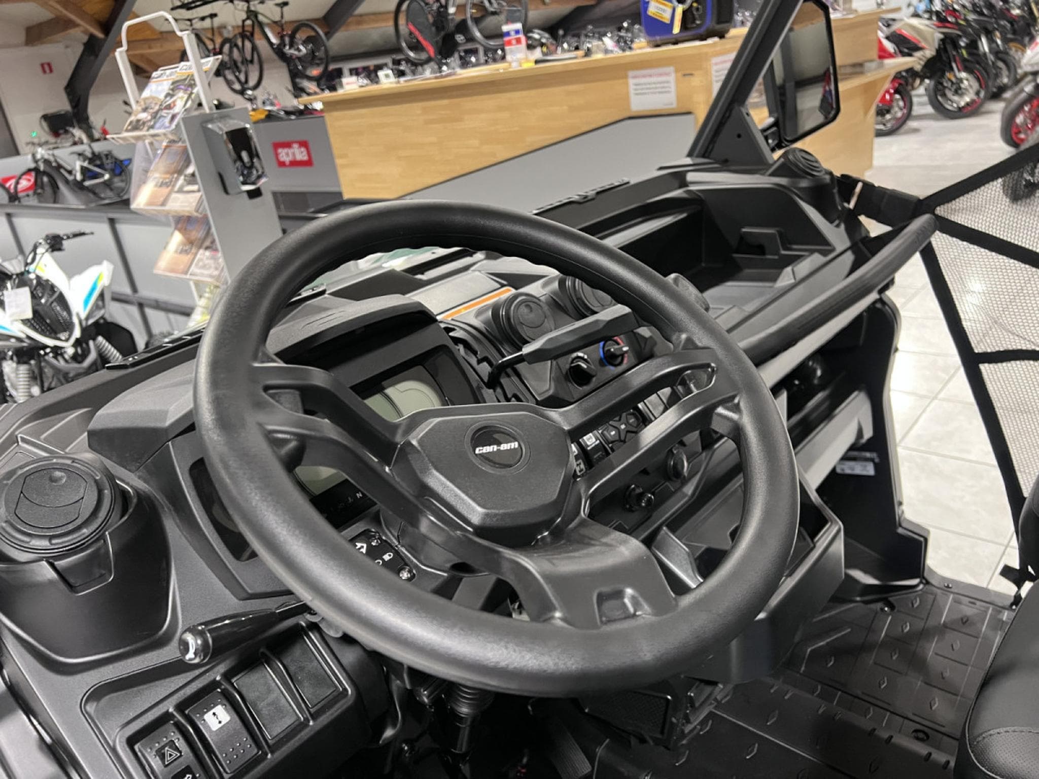 BRP Can-Am Traxter XU 62 HD7 VT TR 25 DPS  60 km/h (2026) - Photo 8