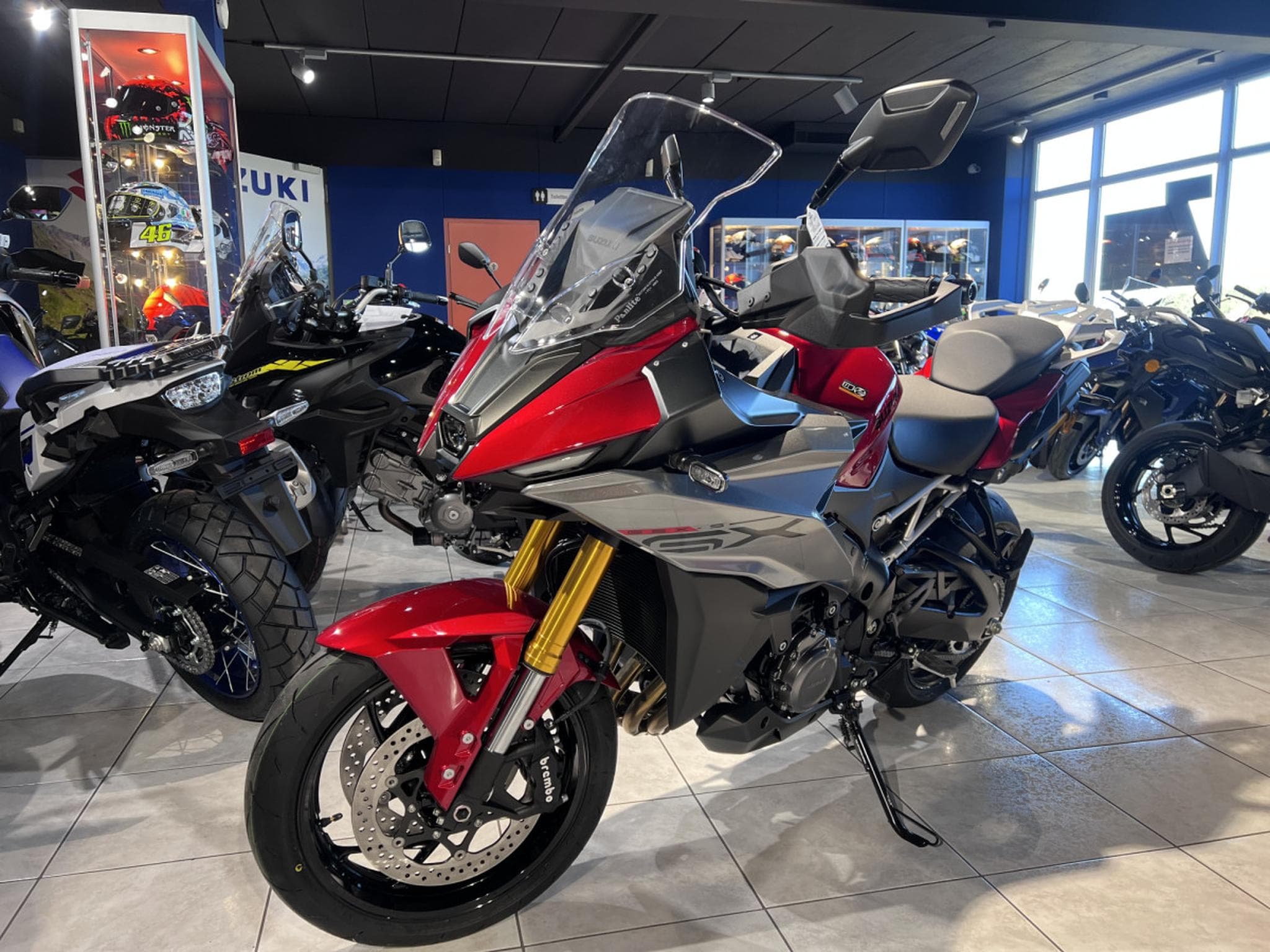 Suzuki GSX-S 1000 GX (2026) - Photo 2