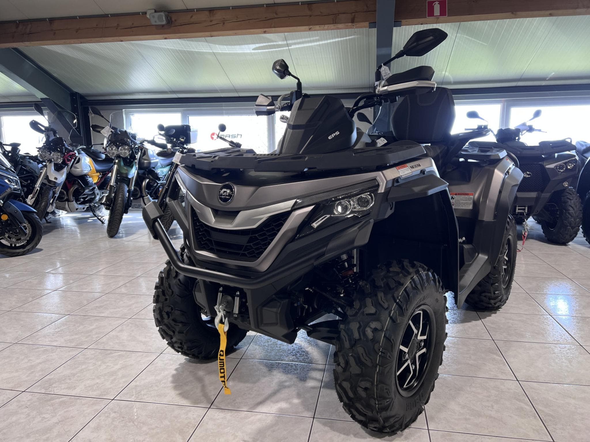 QJmotor SFA 600 ProT3b (2026) - Photo 2