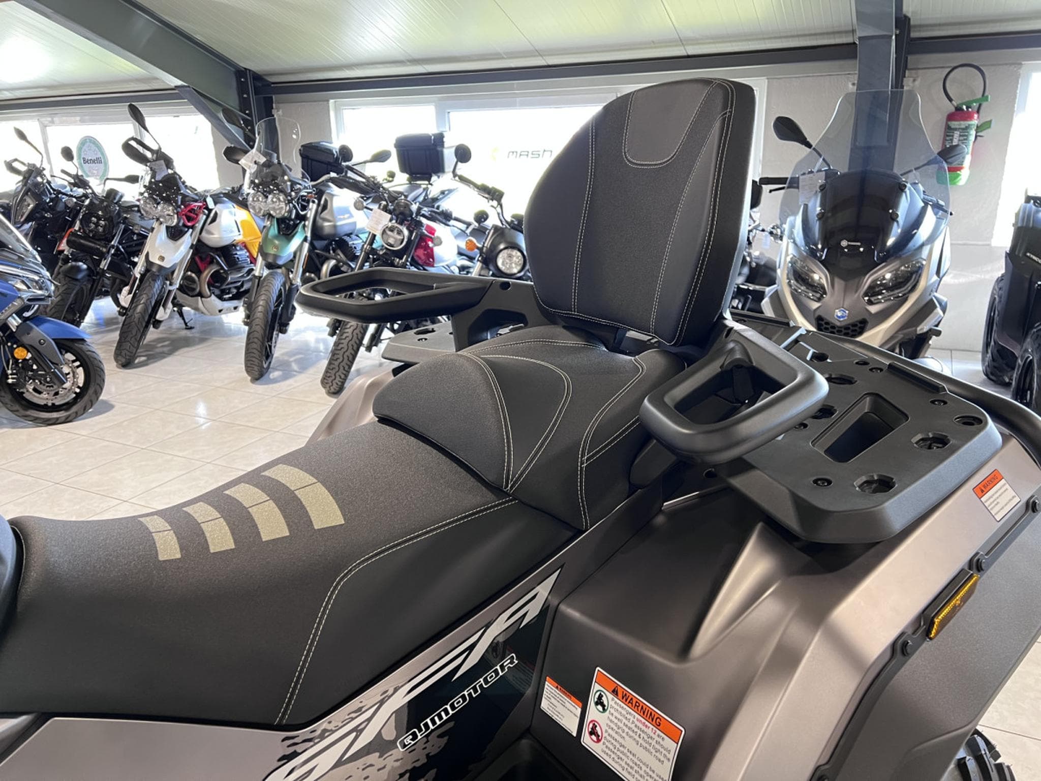 QJmotor SFA 600 ProT3b (2026) - Photo 5