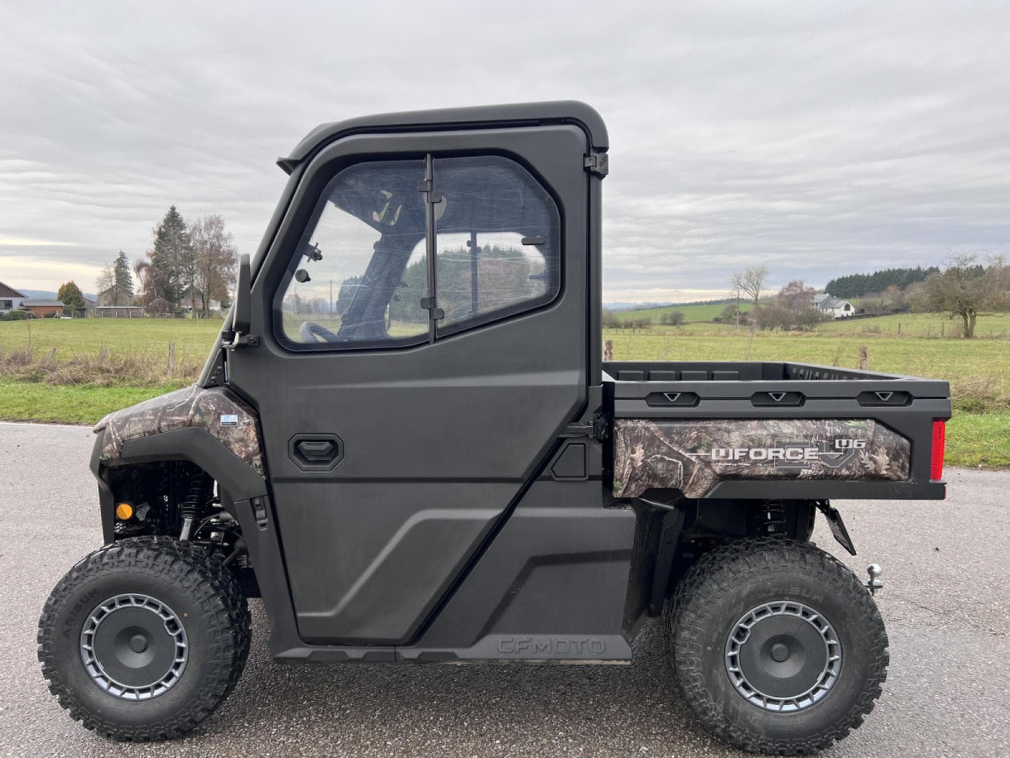 CF Moto EV UForce 600 All Terrain T3 ABS Full cabine glass   60 km/h autonomie + 1 (2026) - Photo 4