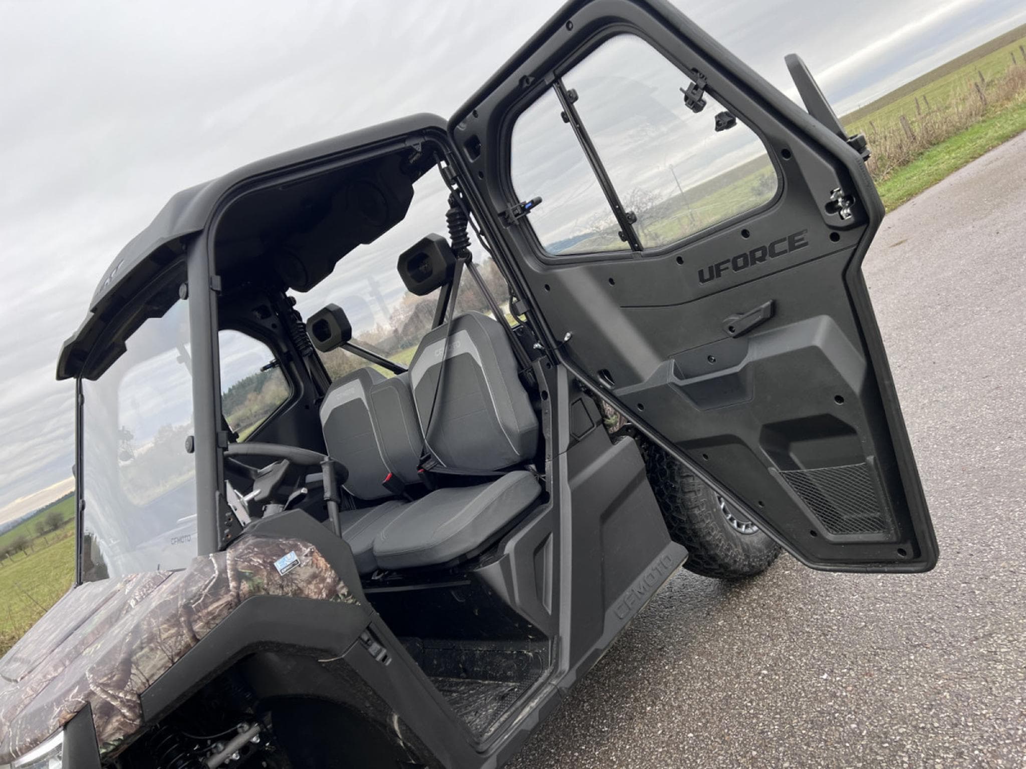 CF Moto EV UForce 600 Off Road T3 ABS  Full cabine glass  60 km/h autonomie + 100 (2026) - Photo 6