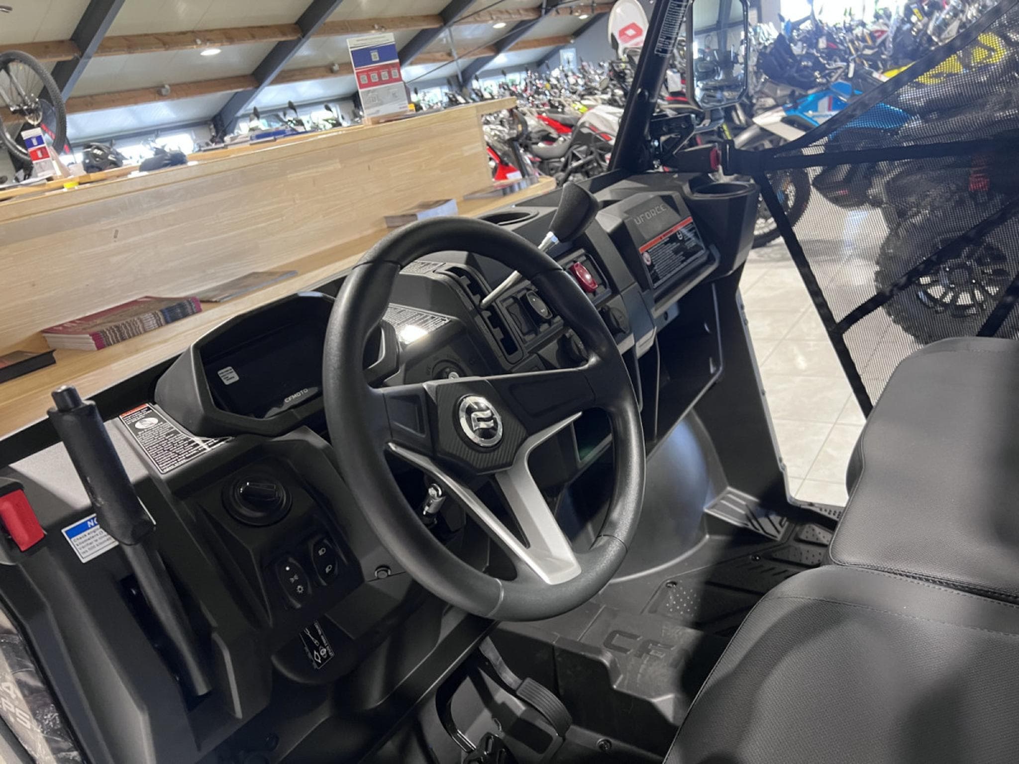 CF Moto UForce 600 Agri (2026) - Photo 7