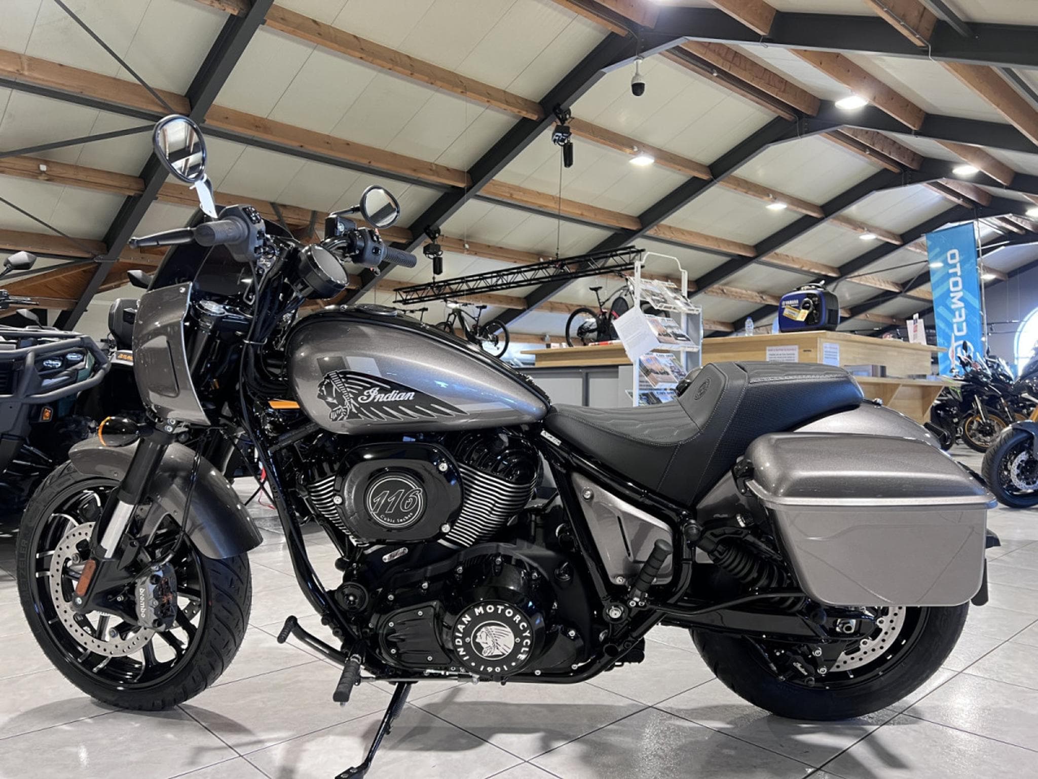 Indian Sport Chief 1900 RT Heavy Metal (2026) - Photo 4