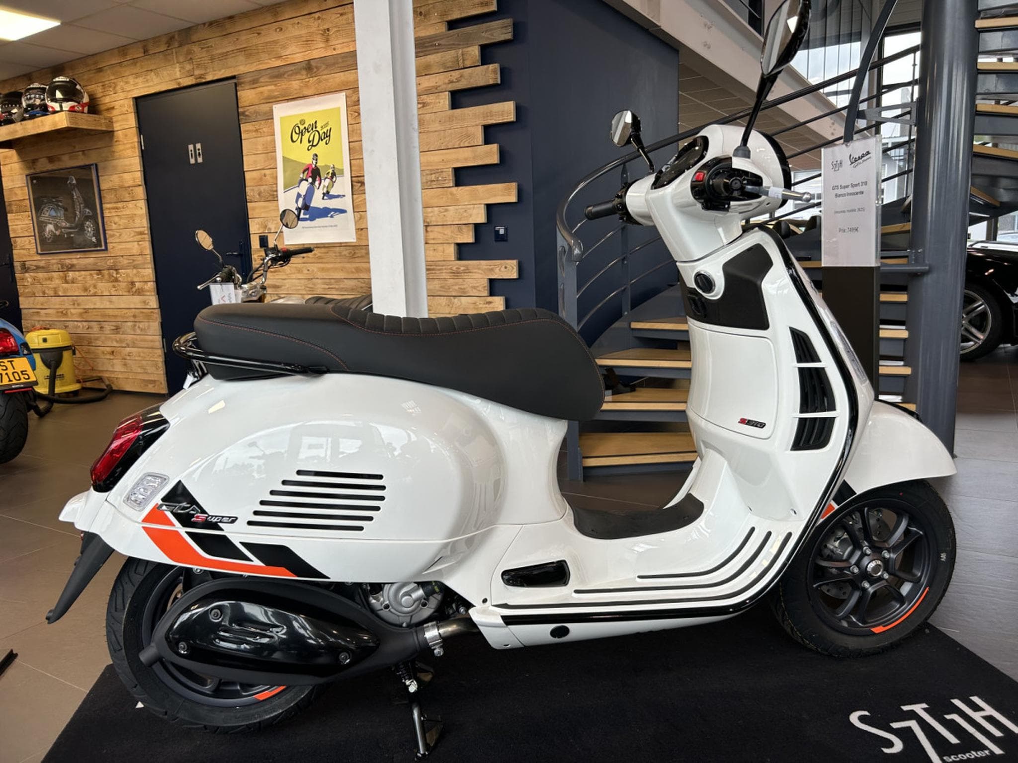 Vespa GTS Super Sport 310 125 (2026) - Photo 1