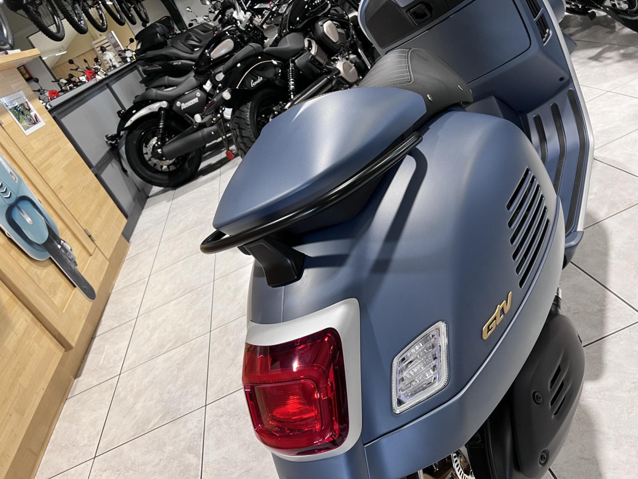 Vespa GTV 310 Officina 8 (2026) - Photo 6
