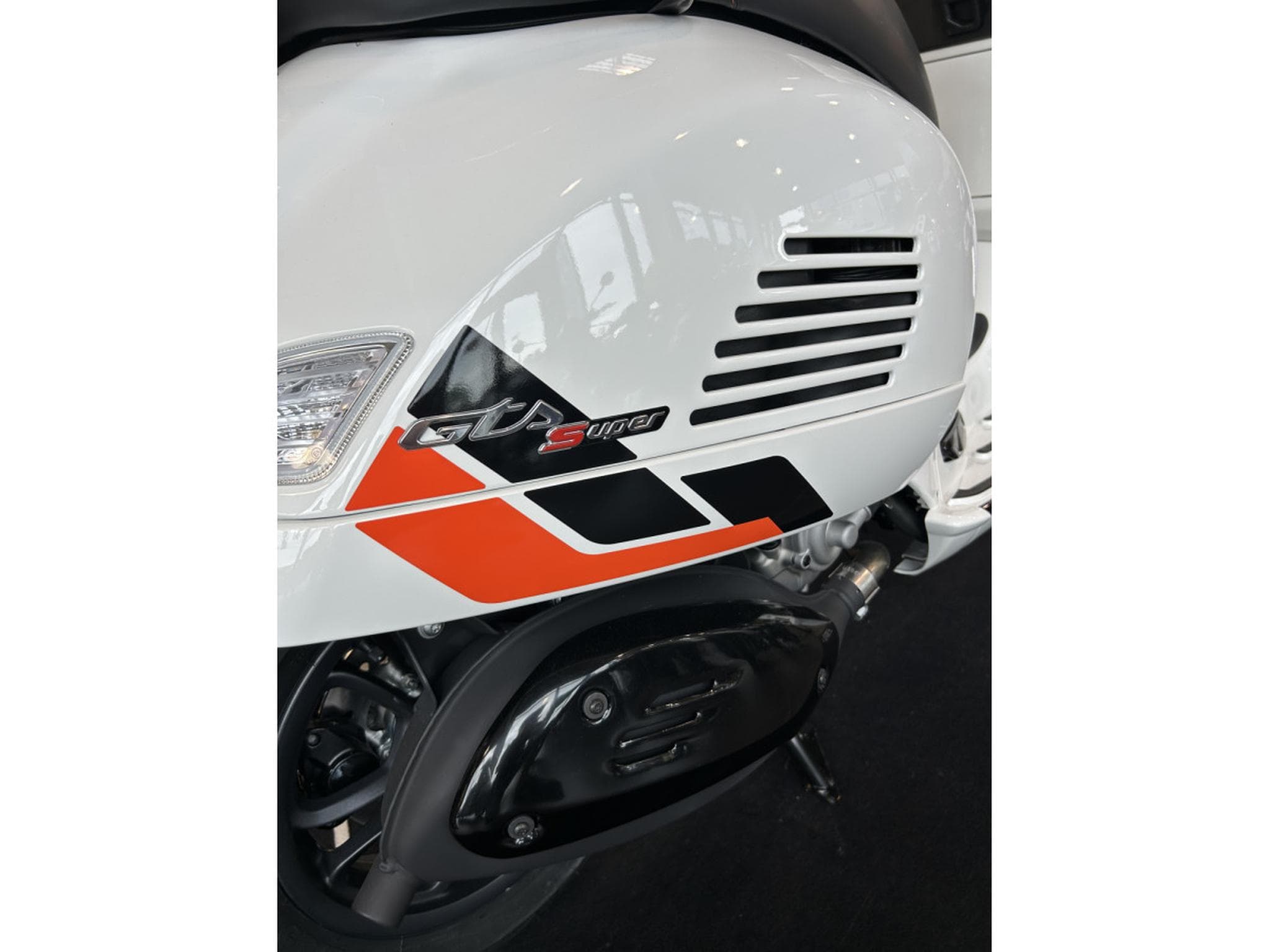 Vespa GTS Super Sport 310 125 (2026) - Photo 4