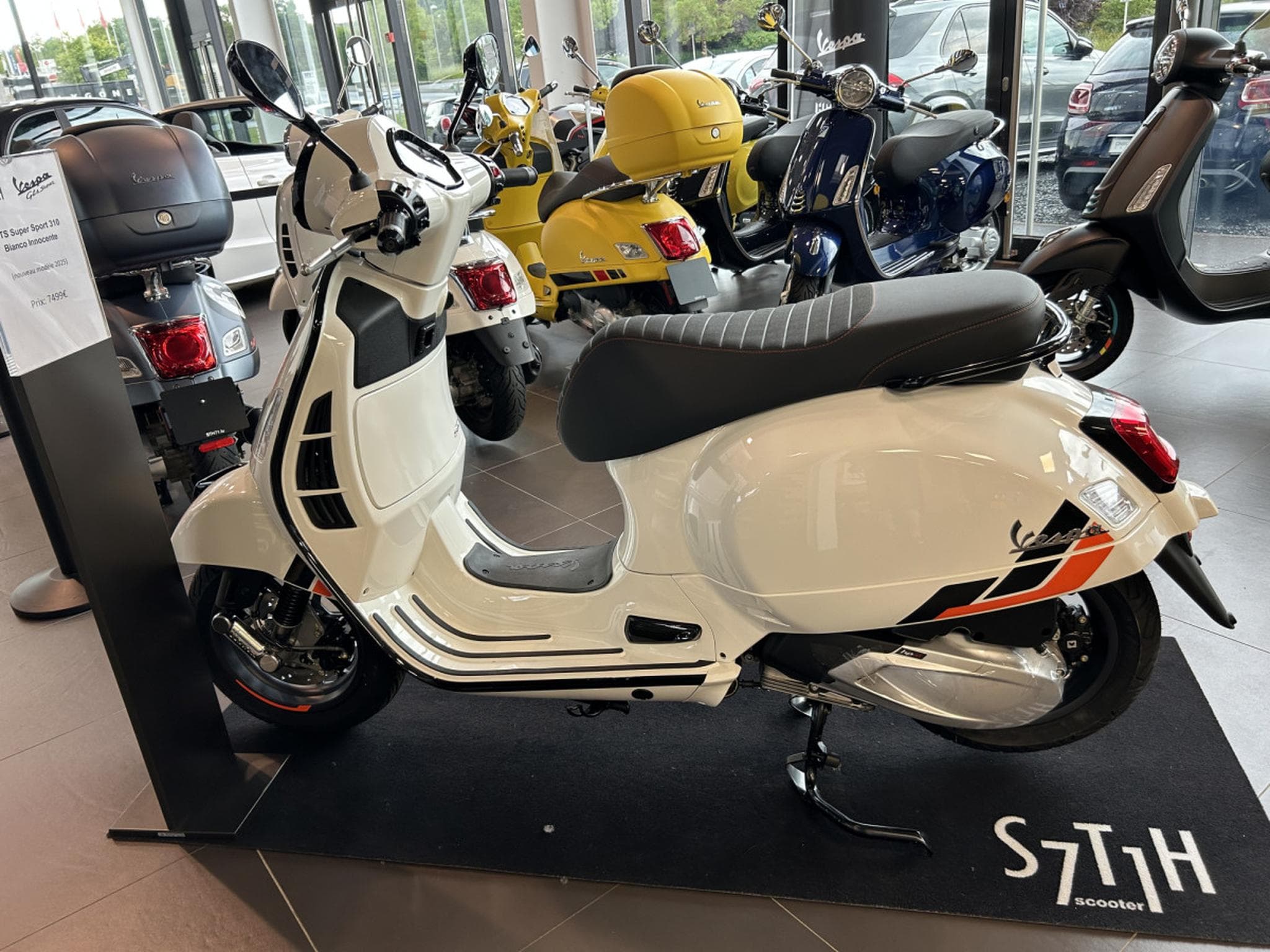 Vespa GTS Super Sport 310 125 (2026) - Photo 6