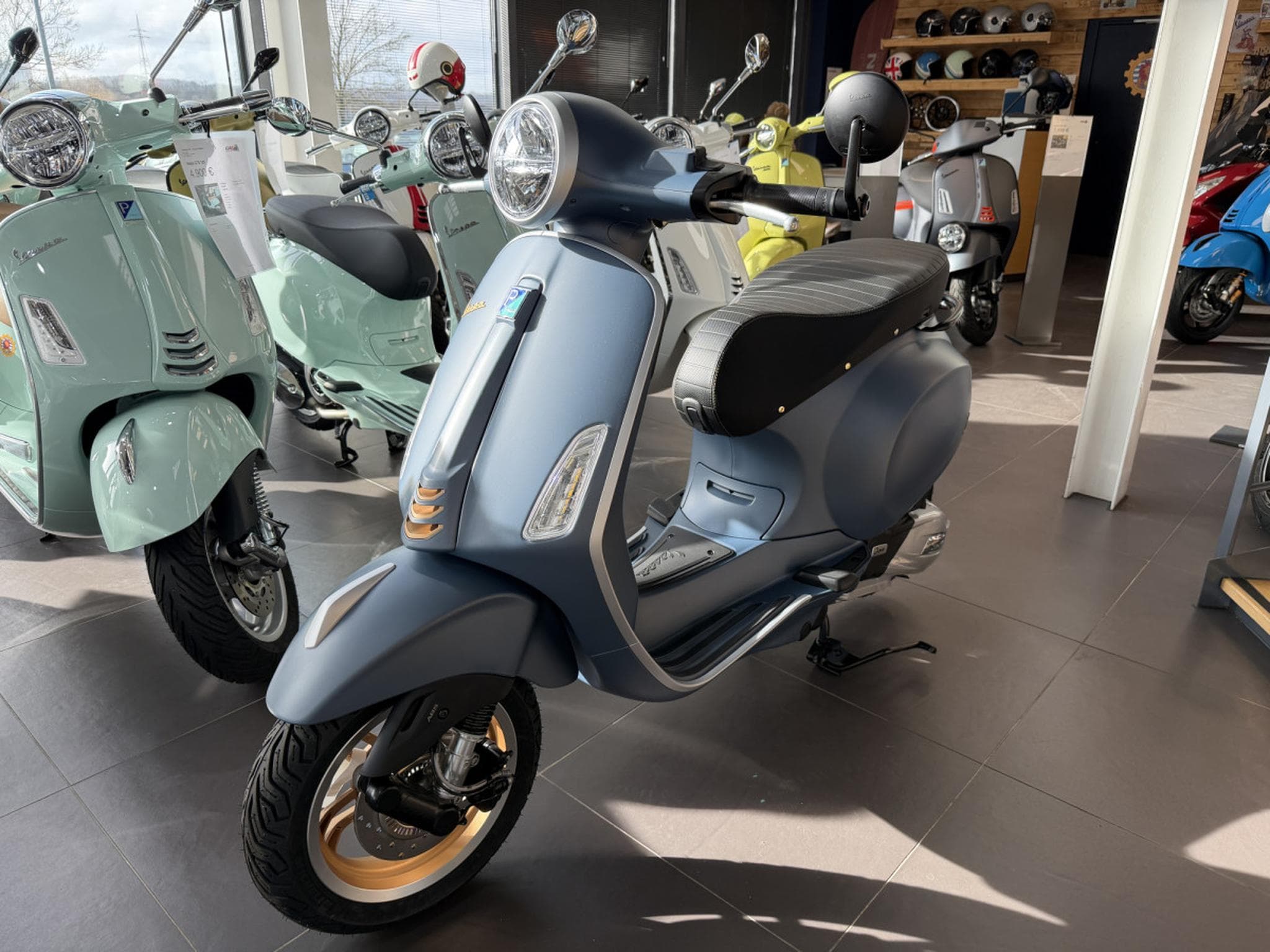 Vespa Primavera OFFICINA 8 (2026) - Photo 1