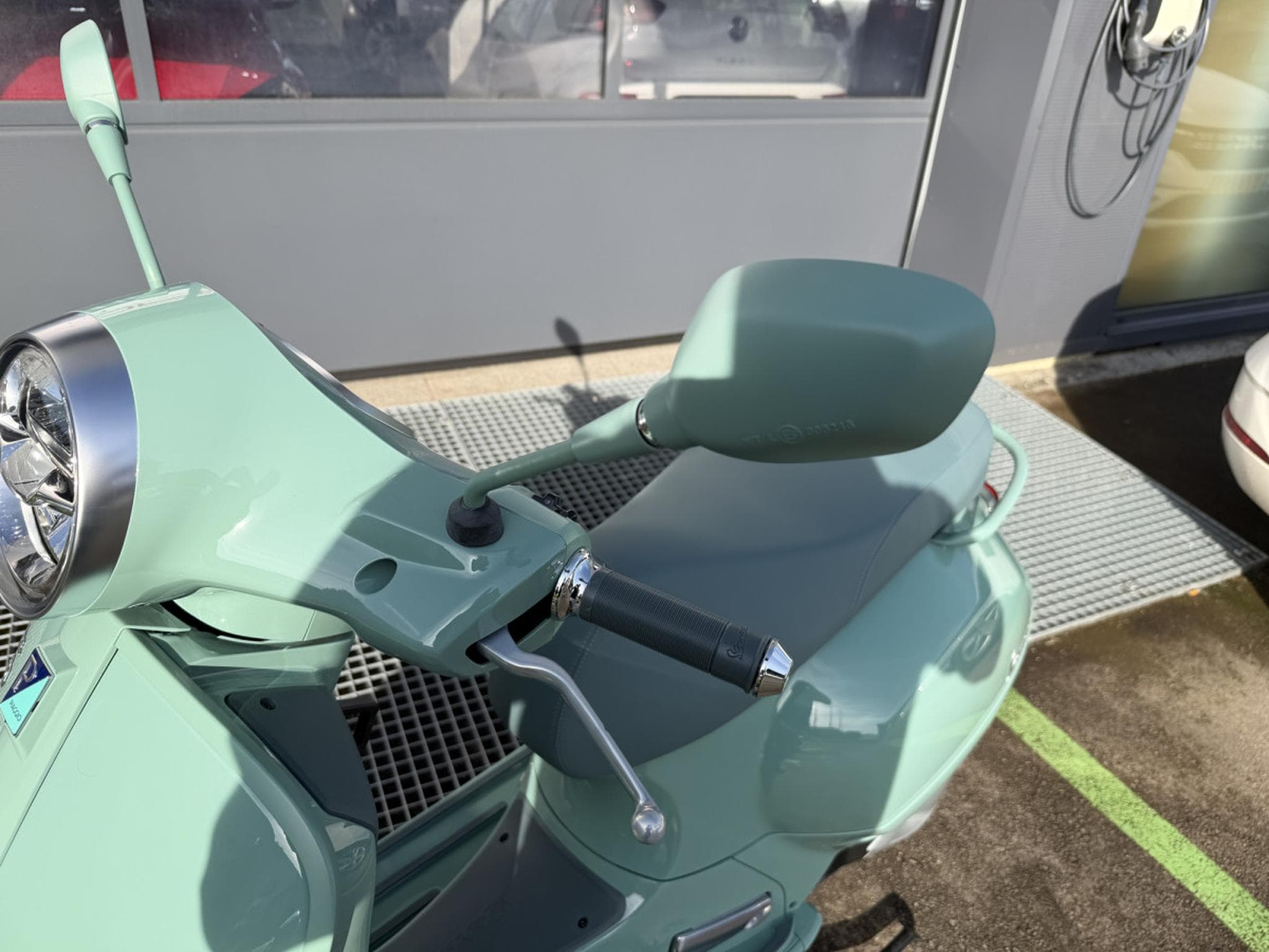 Vespa GTS 310 '' 80th  Anniversary '' (2026) - Photo 5
