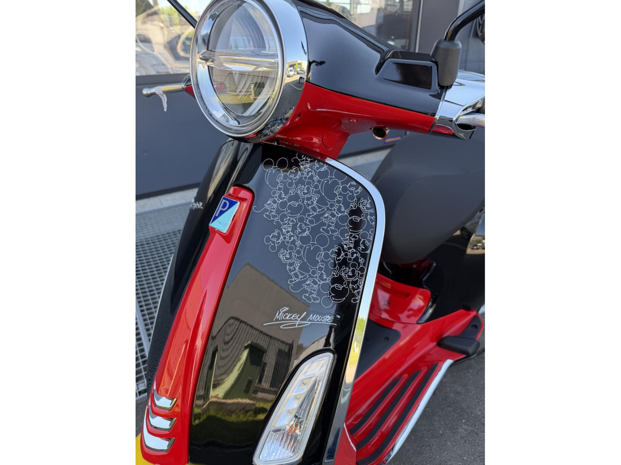 Vespa Primavera Mickey Mouse (2026) - Photo 6