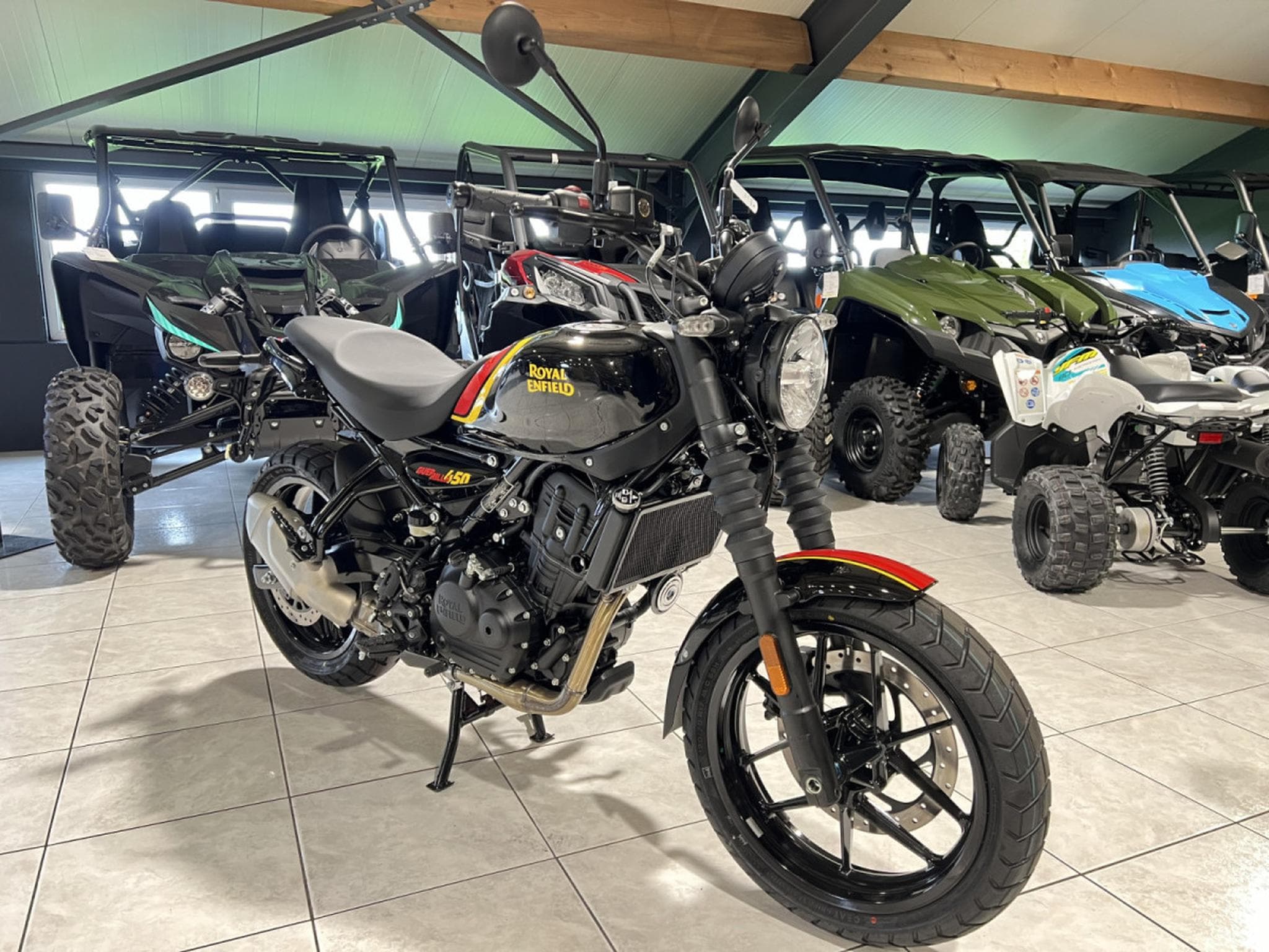 Royal Enfield Guerrilla 450 PLAYA  BLACK (2026) - Photo 7