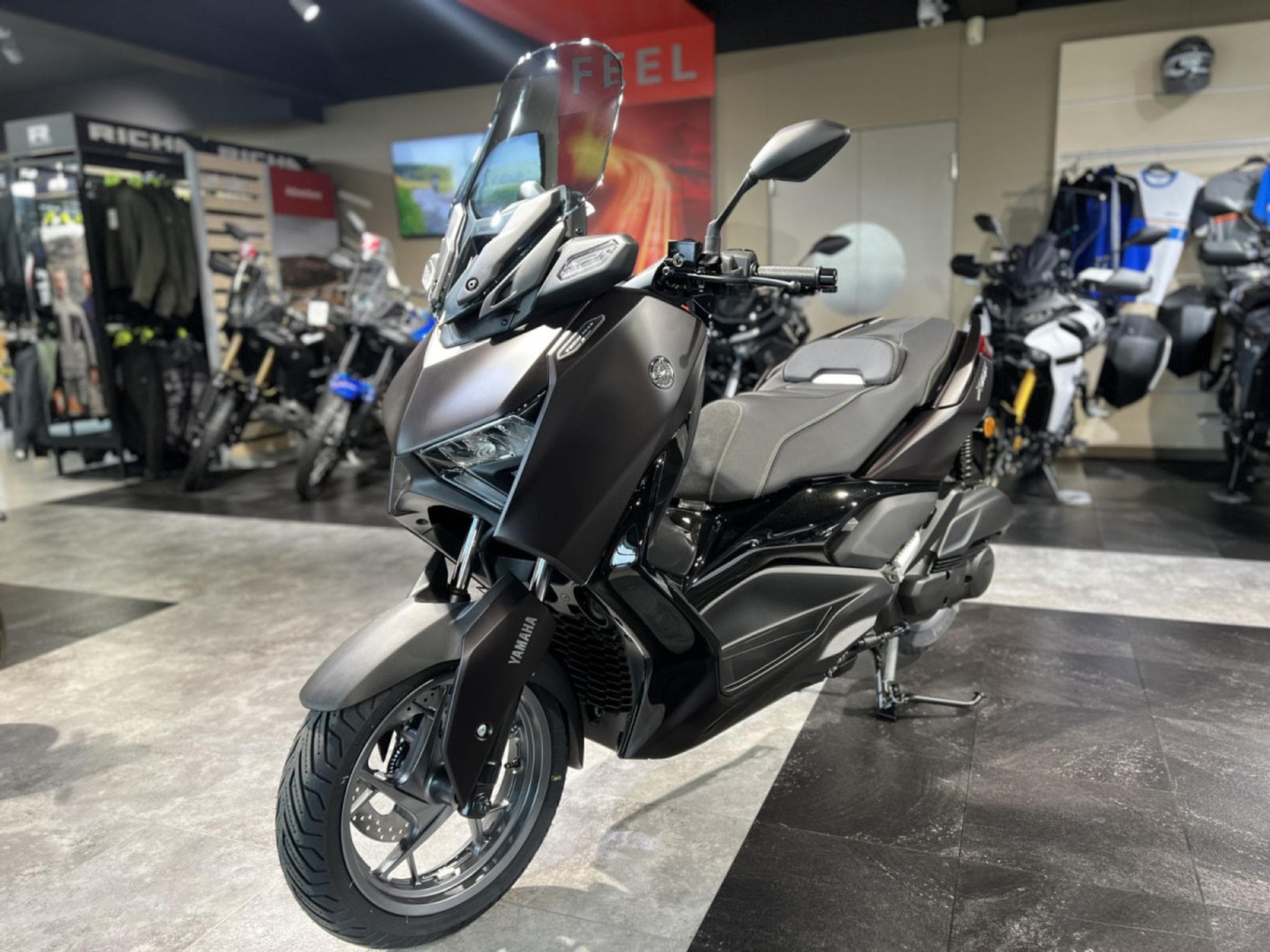 Yamaha X-Max TECHMAX + (2026) - Photo 2