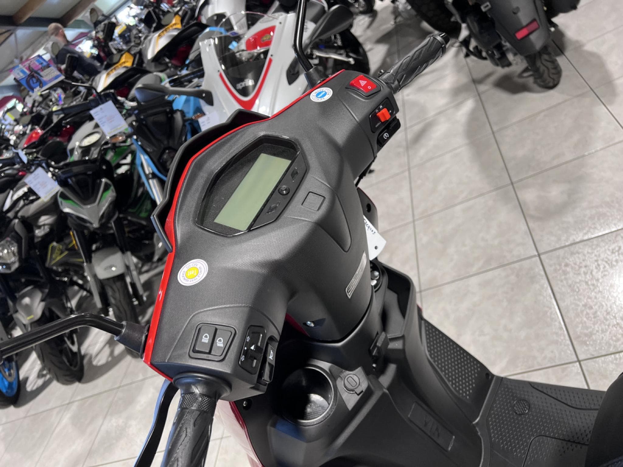 TNT Motor Dixon 12 Classe A 25 Km/h (2026) - Photo 6