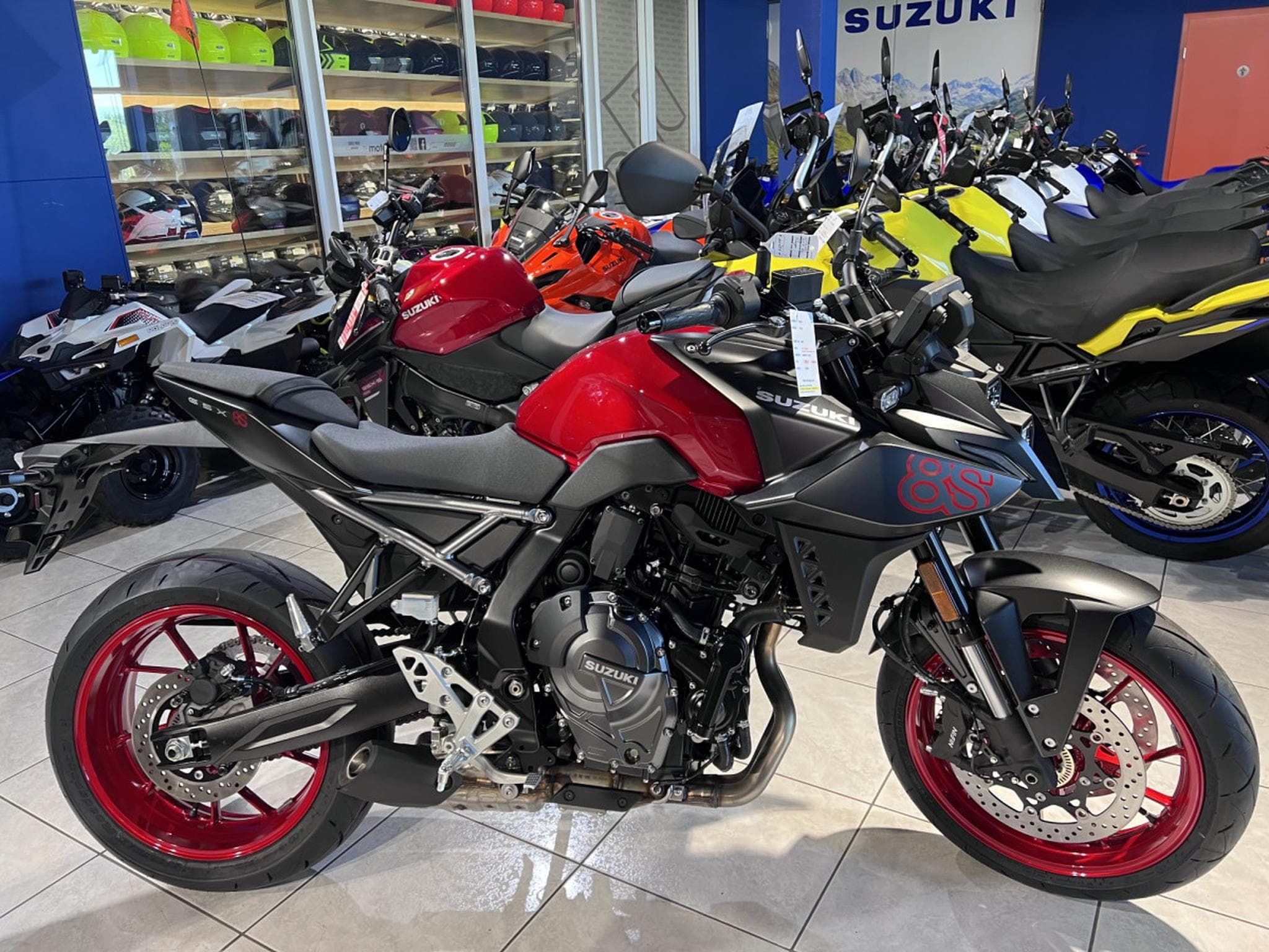 Suzuki GSX (2026) - Photo 1