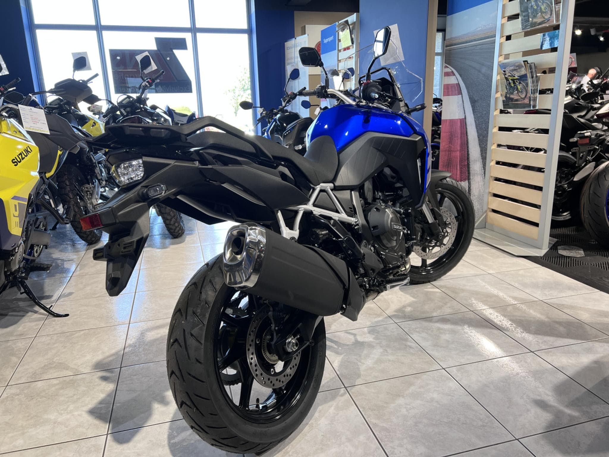 Suzuki V-Strom 800 (2026) - Photo 3