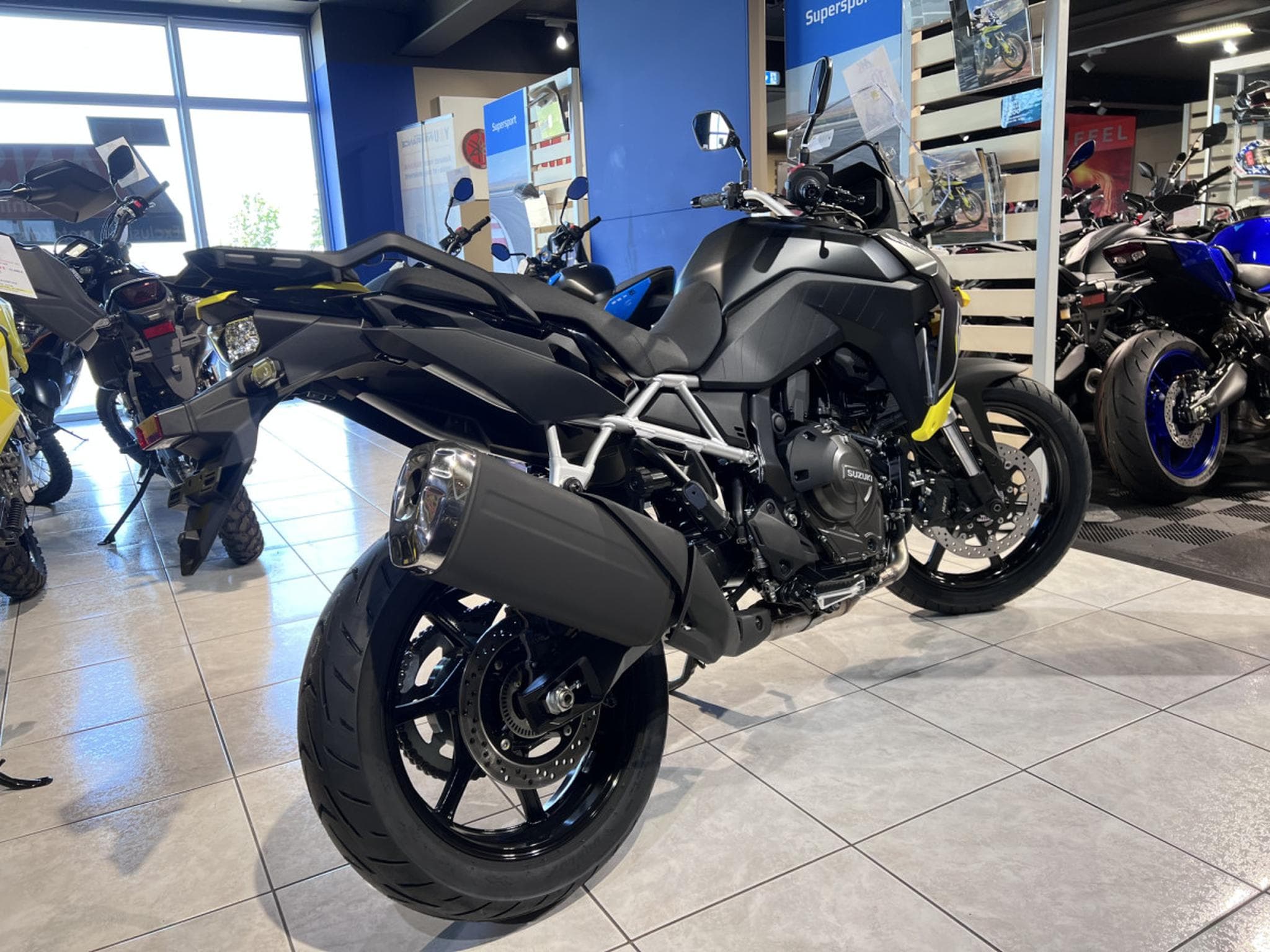 Suzuki V-Strom 800 (2026) - Photo 3