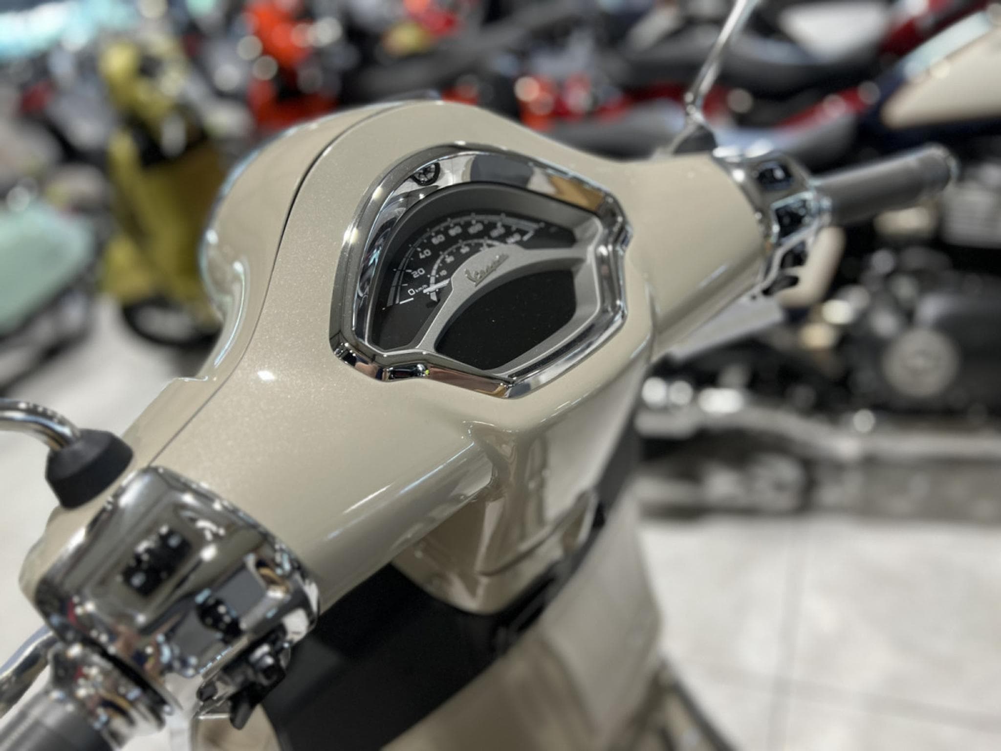 Vespa GTS 310 Classica (2026) - Photo 5