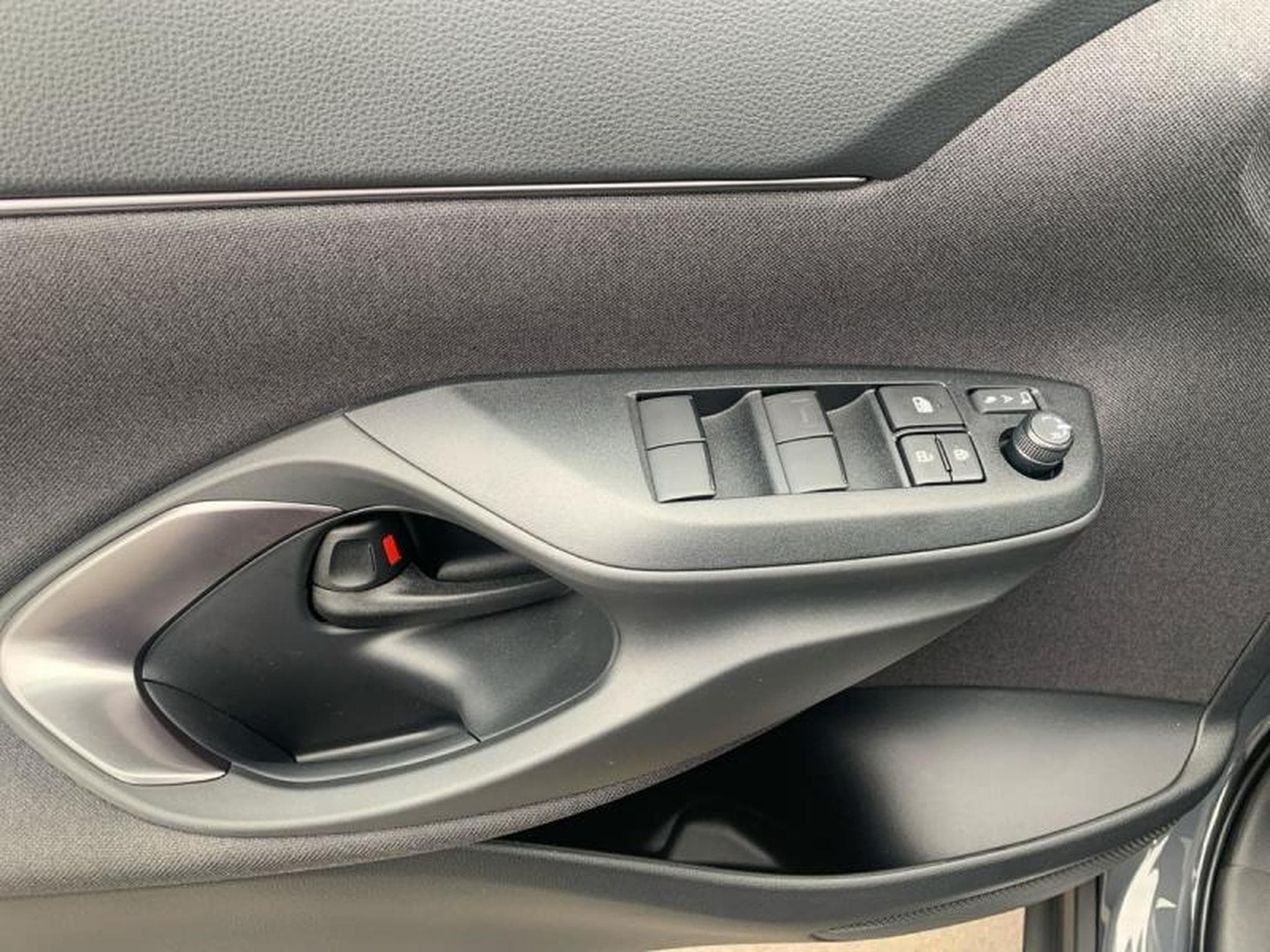 Toyota Yaris Cross Design GR Sport (2026) - Photo 19