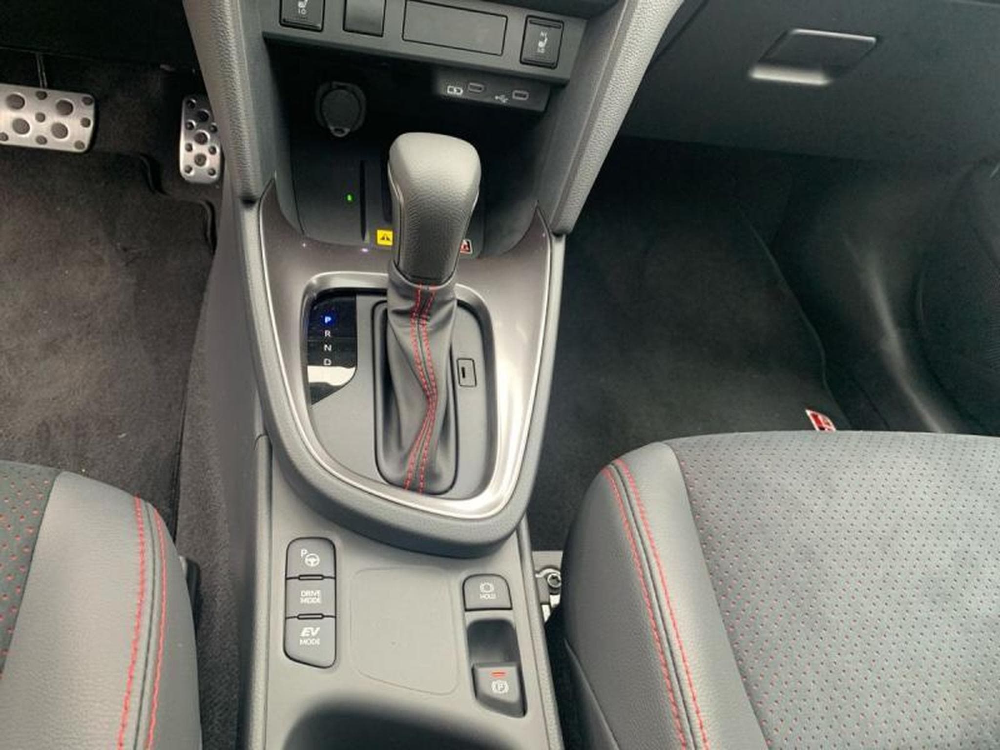 Toyota Yaris Cross Design GR Sport (2026) - Photo 21