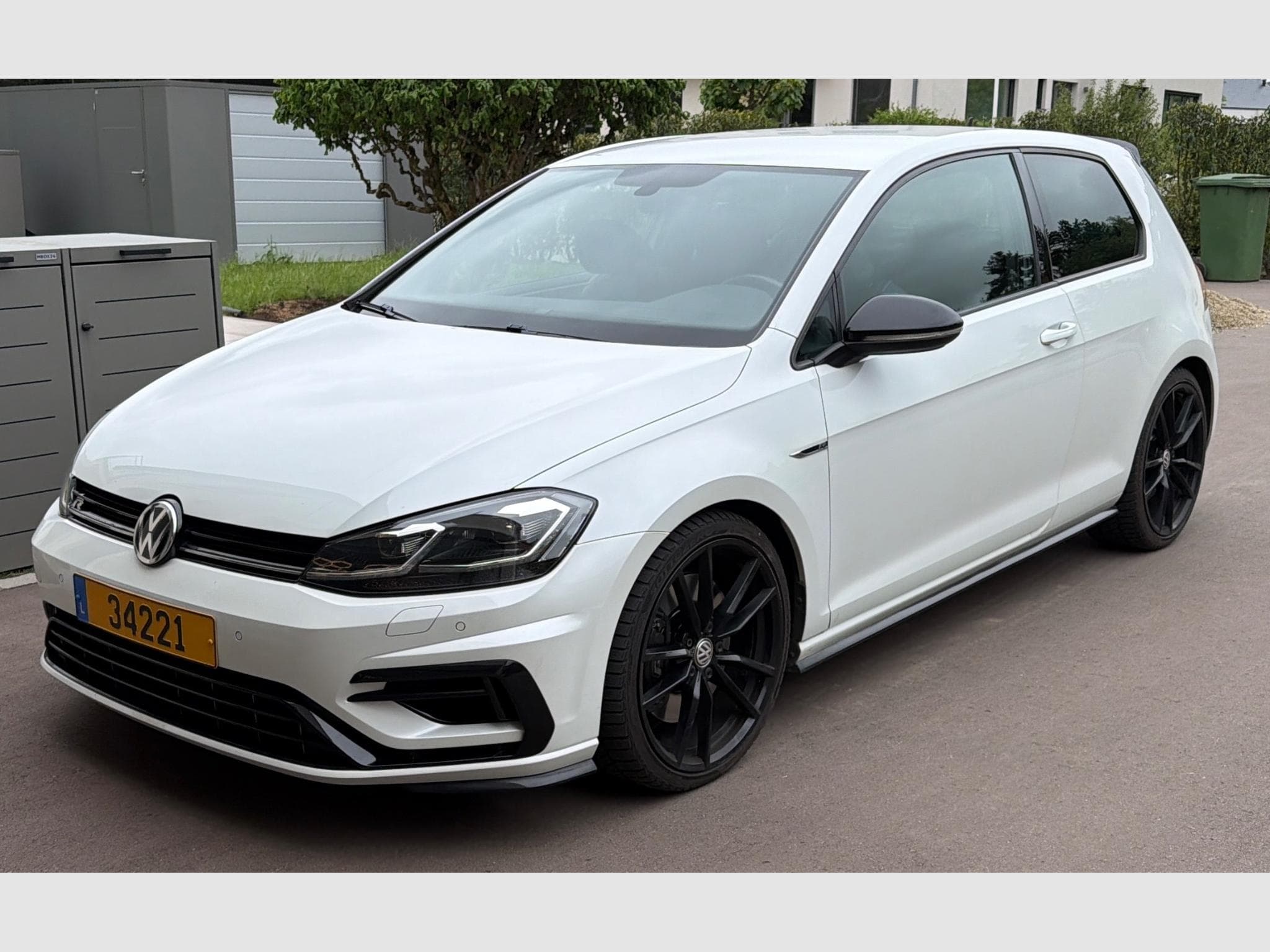 VW Golf VII 7.5 R (2017) - Photo 2