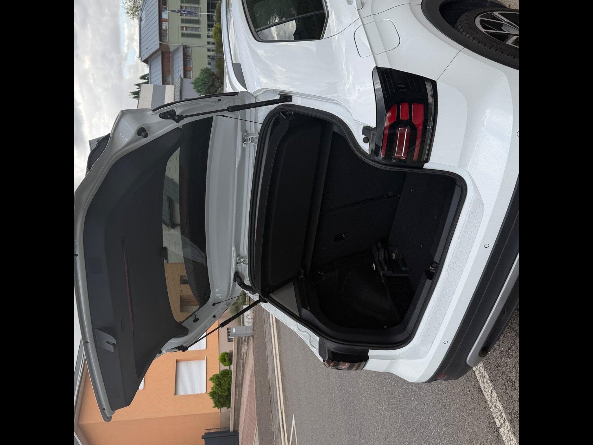 VW T-Cross Style 1.0 TSI 110 DSG7 - Excellent état (2023) - Photo 5
