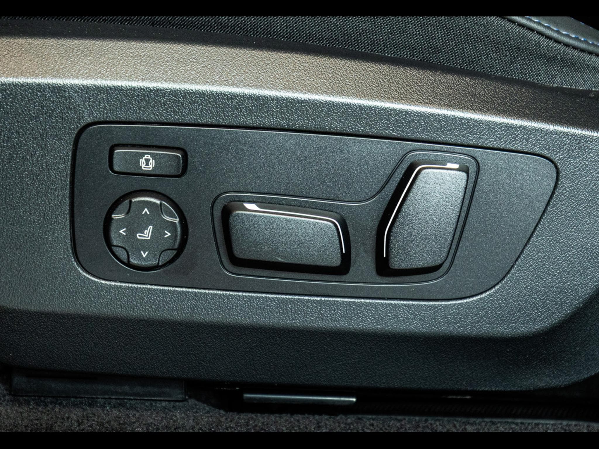 BMW X3 I XDRIVE (G45) STEPTRONIC (398 CH) - BLACK SAPPHIRE METALLIC (2025) - Photo 18