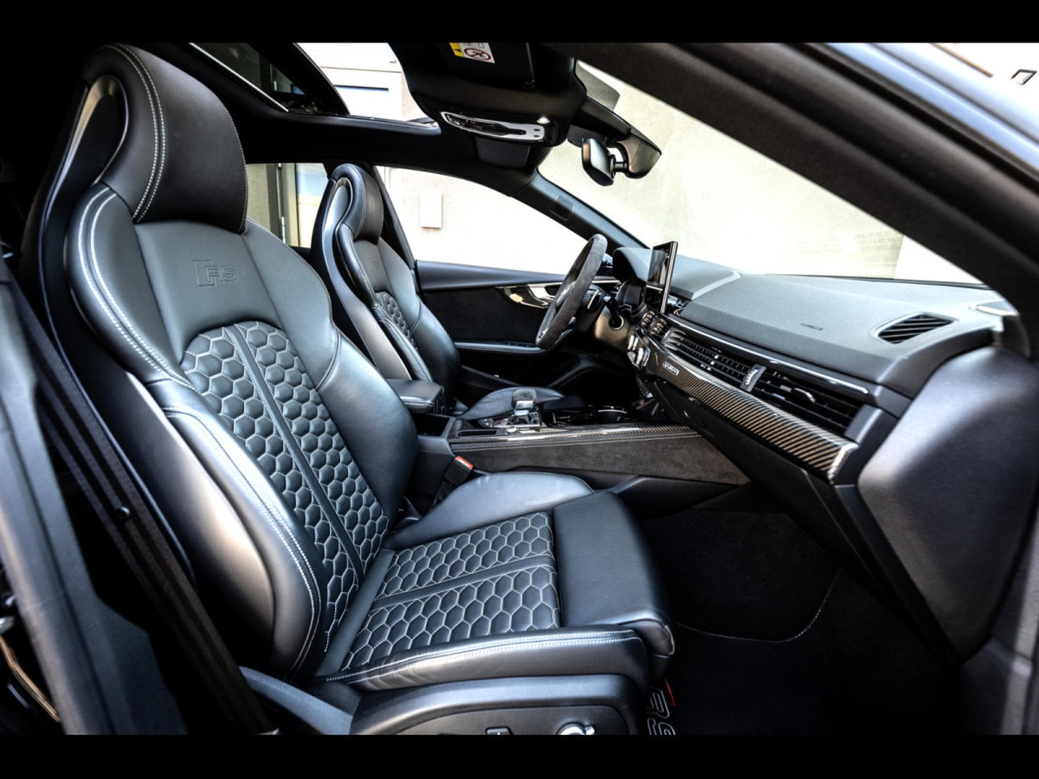 Audi RS5 SPORTBACK 2.9 TFSI QUATTRO TIPTRONIC - PACK DESIGN BLACK PLU (2022) - Photo 21