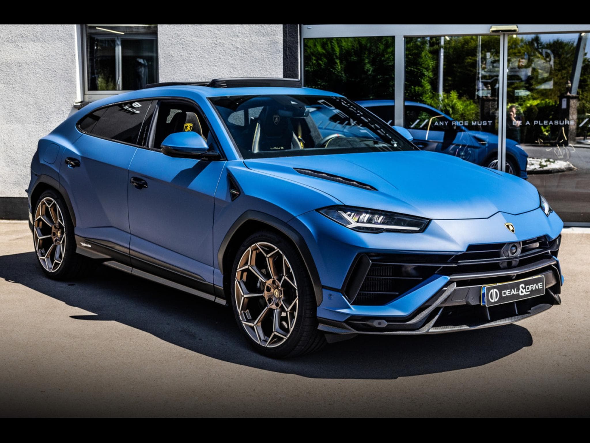 Lamborghini Urus PERFORMANTE 4.0 V8 666 CH - BLU GRIFO MATT - AD PERSONAM - A (2025) - Photo 6