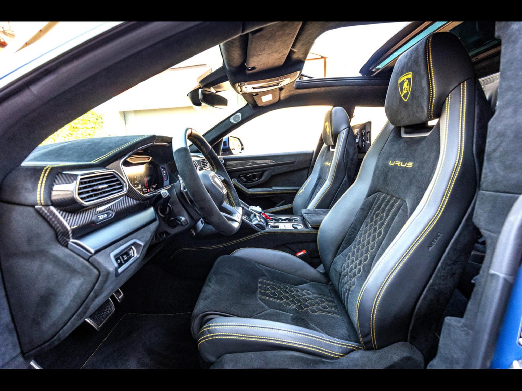 Lamborghini Urus PERFORMANTE 4.0 V8 666 CH - BLU GRIFO MATT - AD PERSONAM - A (2025) - Photo 15