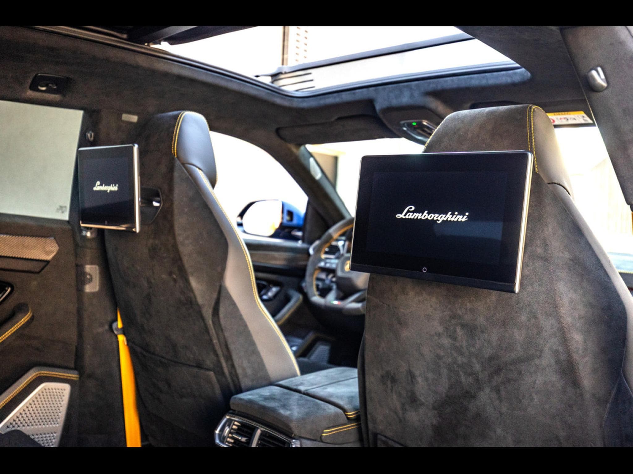 Lamborghini Urus PERFORMANTE 4.0 V8 666 CH - BLU GRIFO MATT - AD PERSONAM - A (2025) - Photo 18