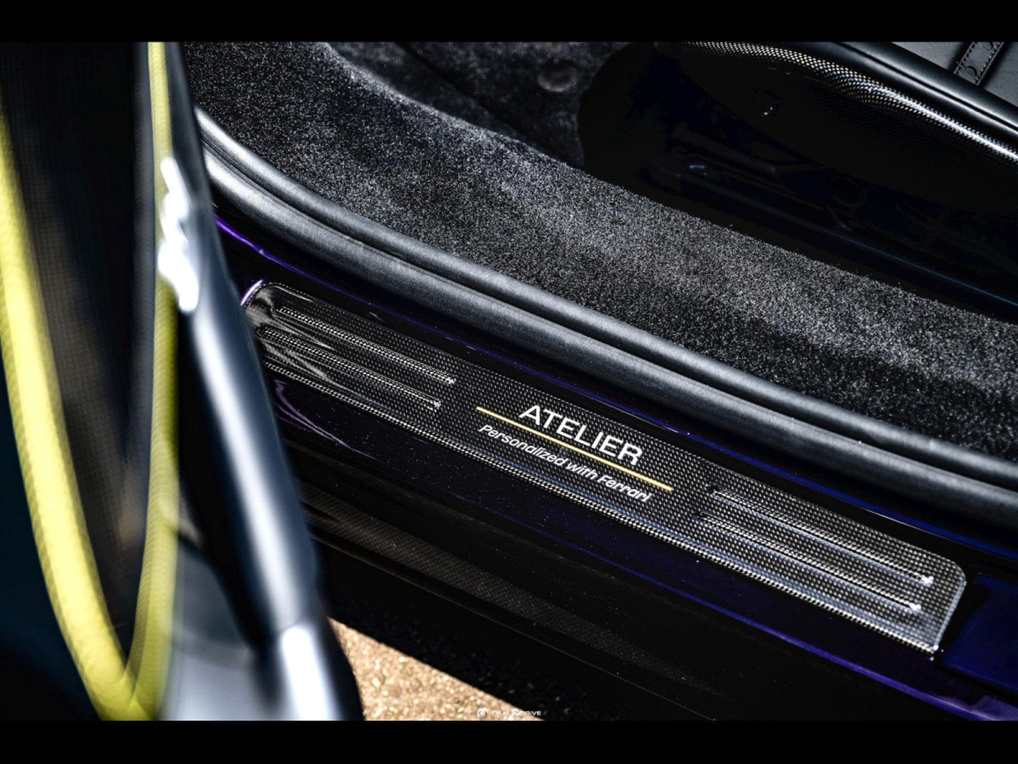 Ferrari SF90 ATELIER°WARRANTY 11/29°VIOLA HK°PPF°IMMAT.FR°RETROFIT (2024) - Photo 21