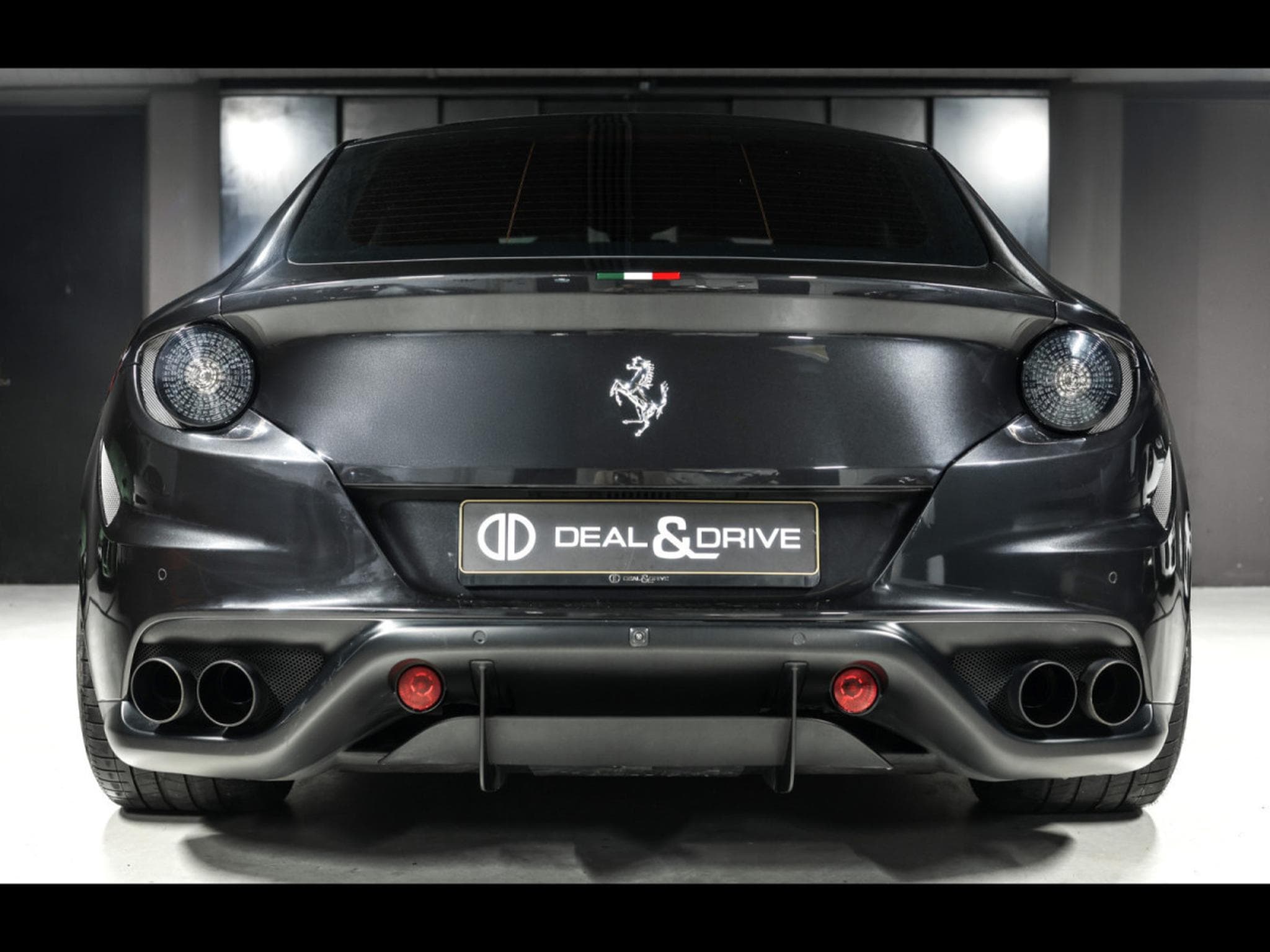 Ferrari FF 6.2 V12 4RM (661 CH) - NOVITEC (2013) - Photo 4