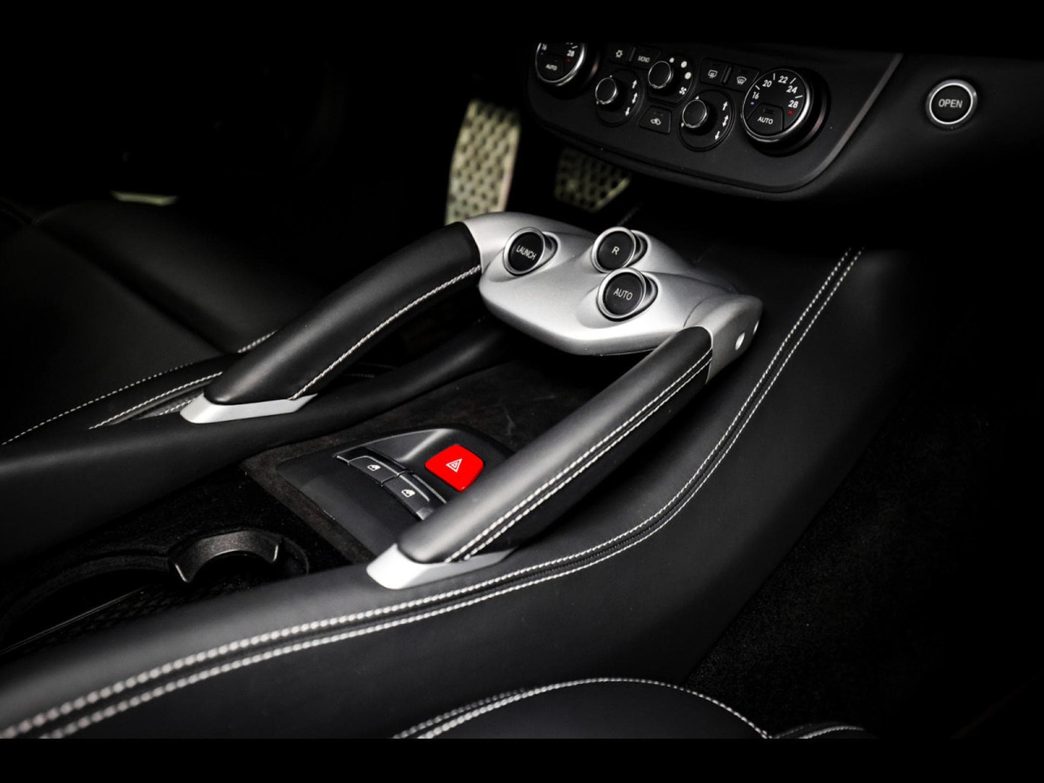 Ferrari FF 6.2 V12 4RM (661 CH) - NOVITEC (2013) - Photo 22