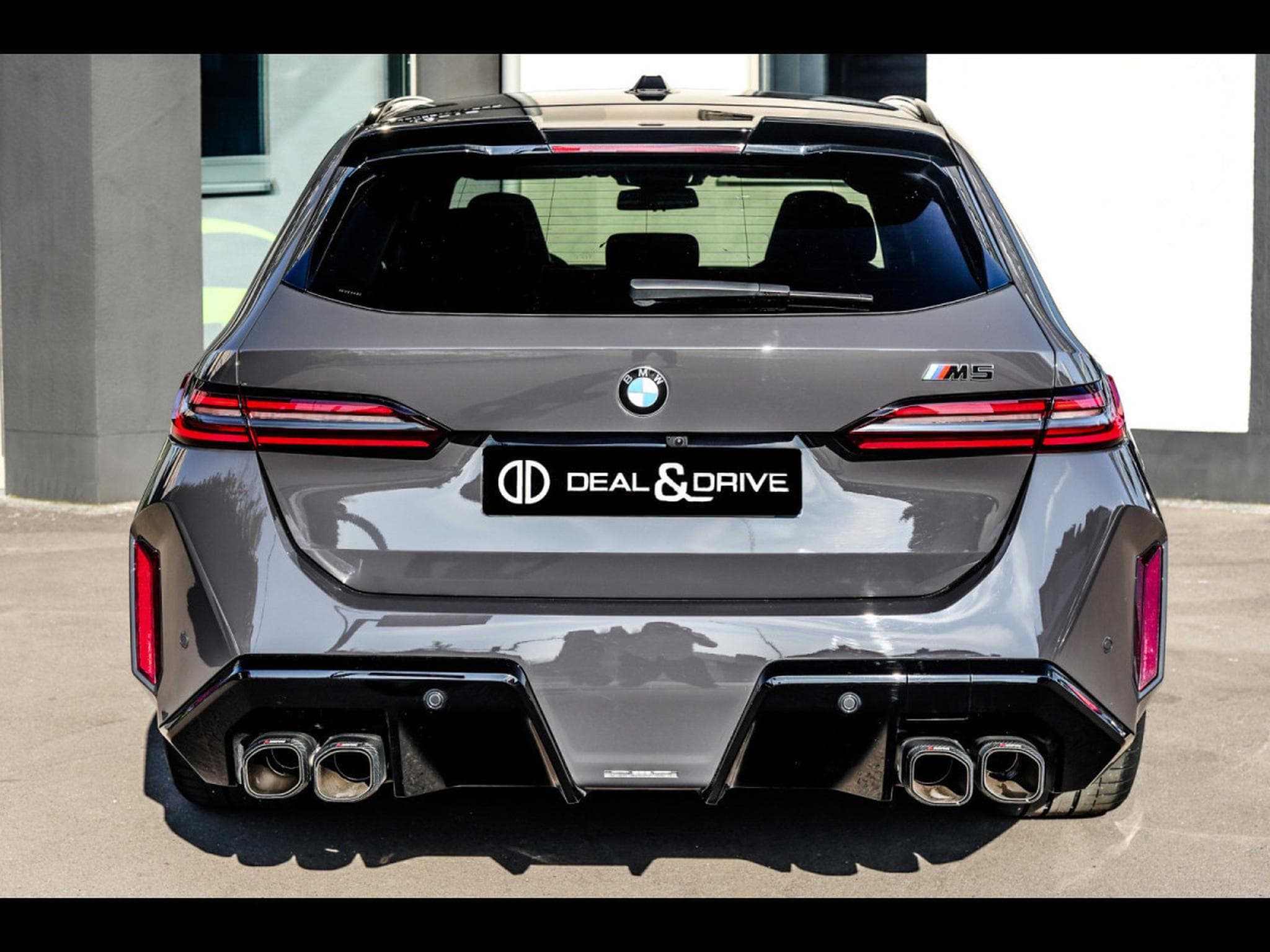 BMW M5 TOURING (G99) - BMW INDIVIDUAL GREY BLACK - PPF - IMMAT FR. (2025) - Photo 4