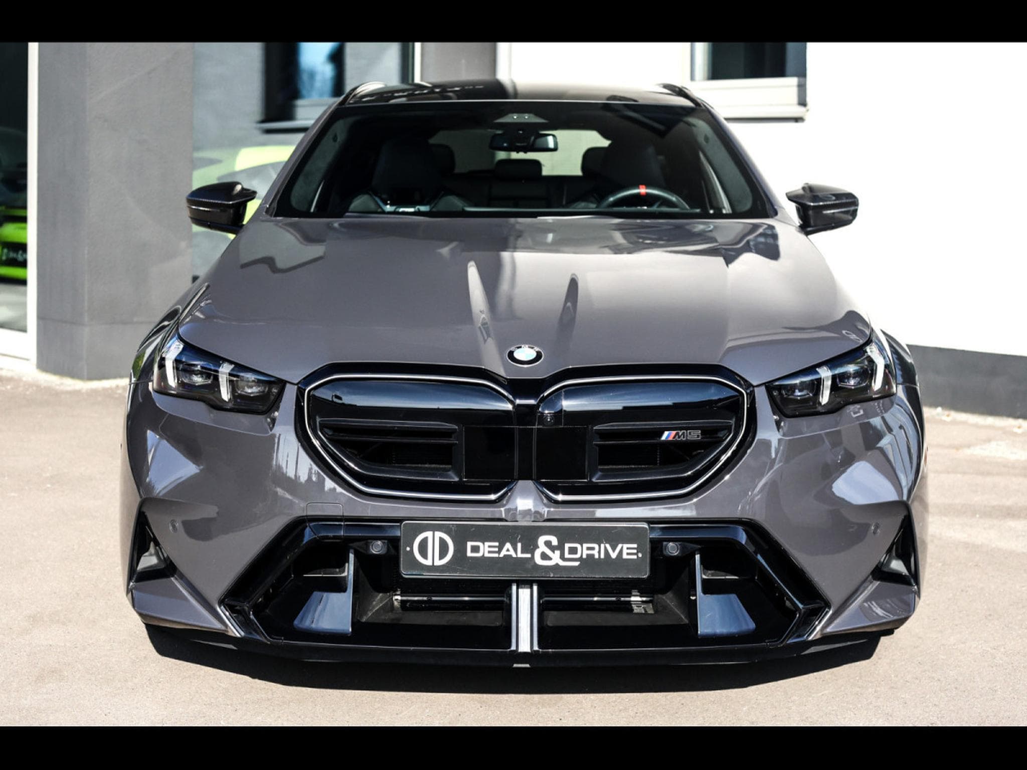 BMW M5 TOURING (G99) - BMW INDIVIDUAL GREY BLACK - PPF - IMMAT FR. (2025) - Photo 5