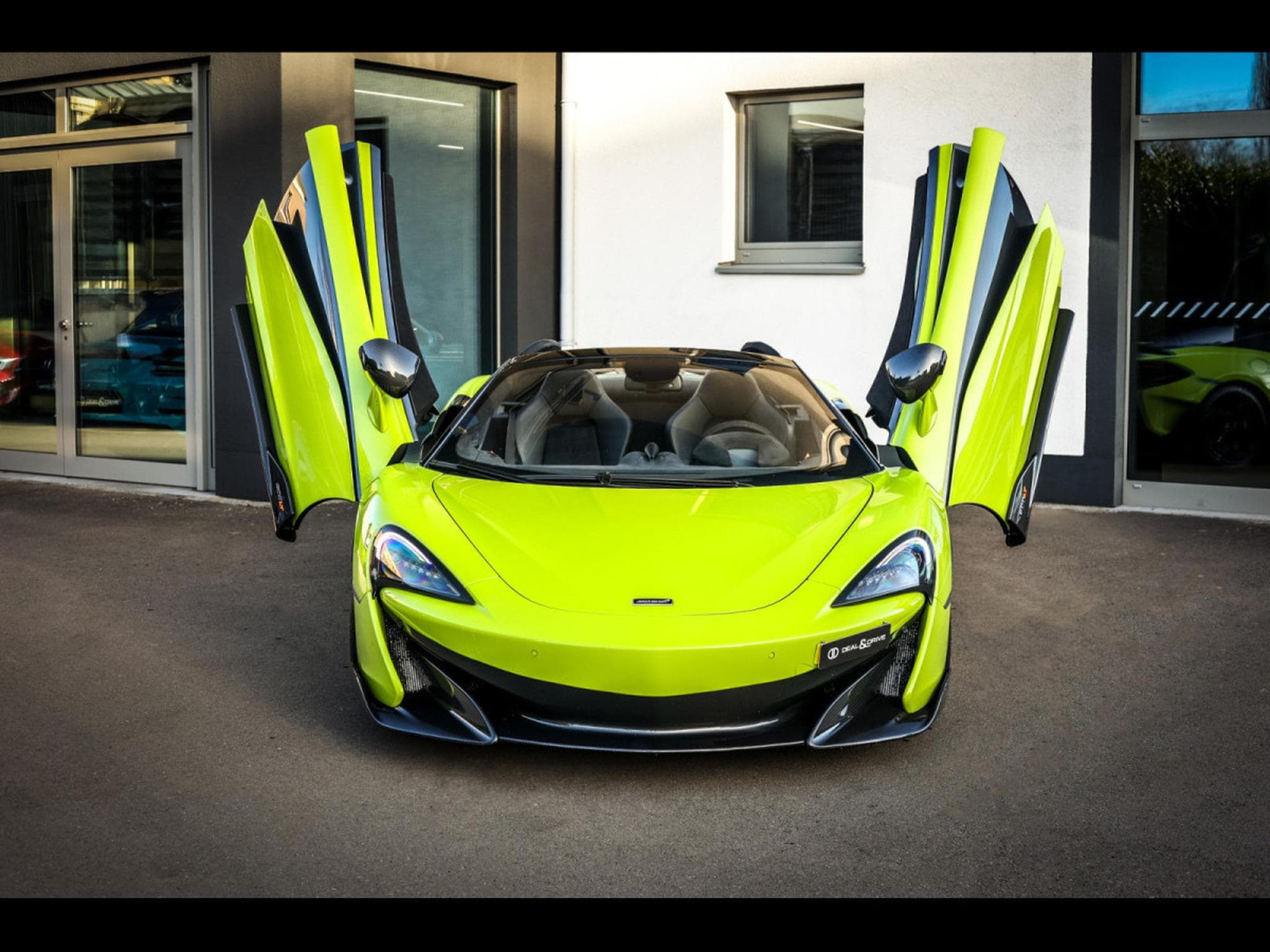 McLaren 600LT 3.8 V8 600 - PPF - LIME GREEN ELITE PAINT (2020) - Photo 5