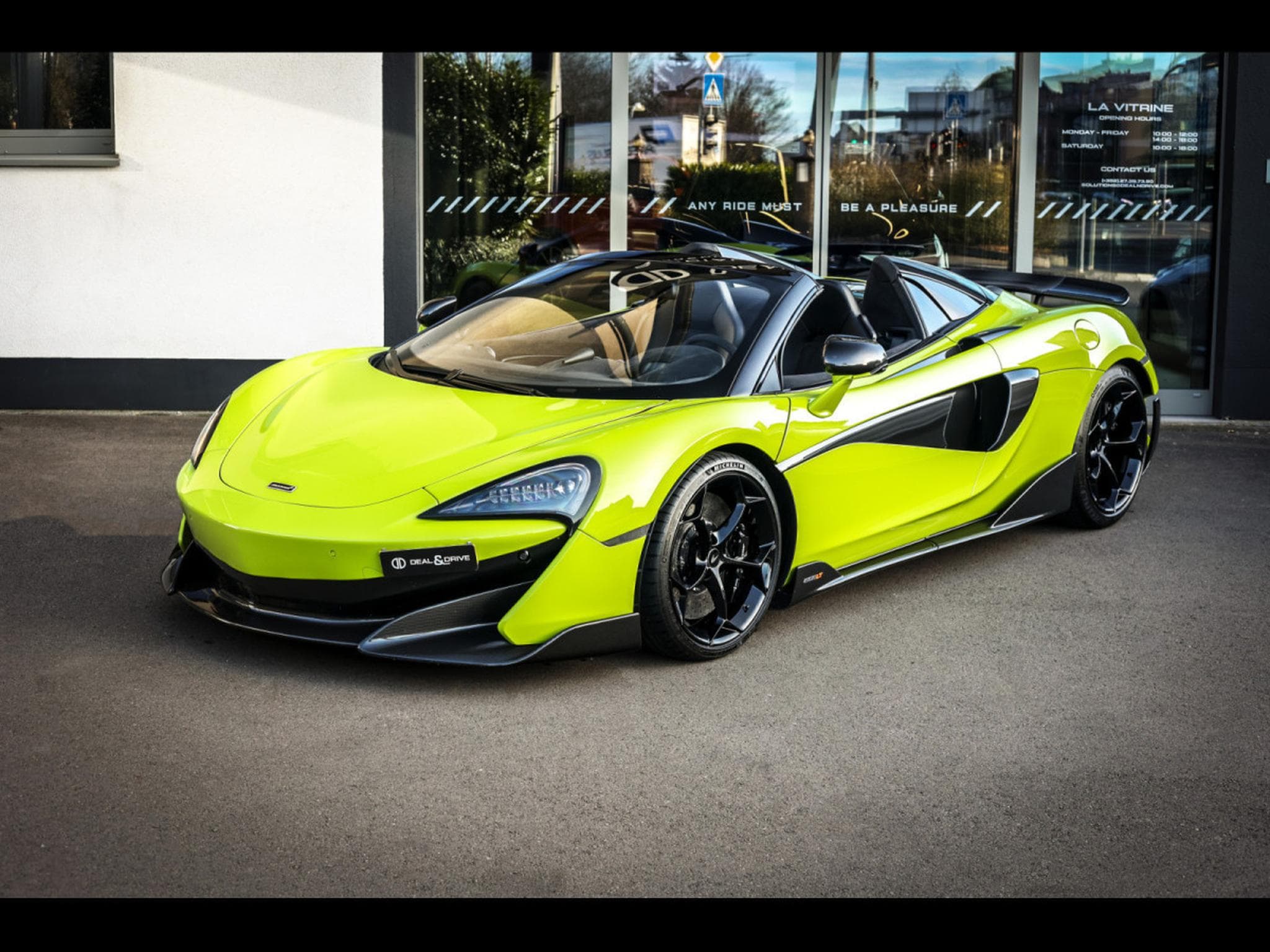 McLaren 600LT 3.8 V8 600 - PPF - LIME GREEN ELITE PAINT (2020) - Photo 16