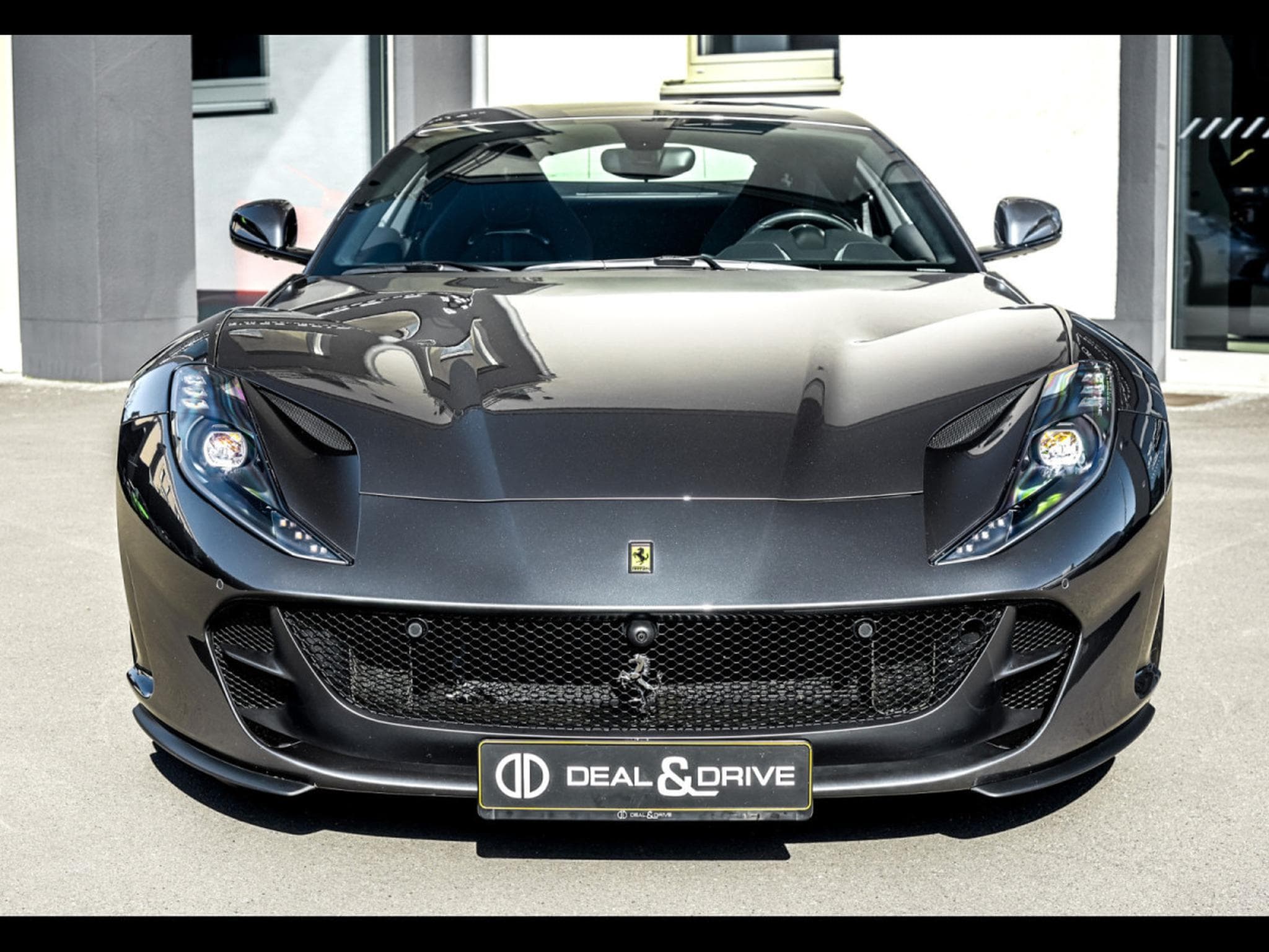 Ferrari 812 Superfast 6.5 V12 - POWER15 02/2027 - GRIGIO SILVERSTONE - P (2018) - Photo 5