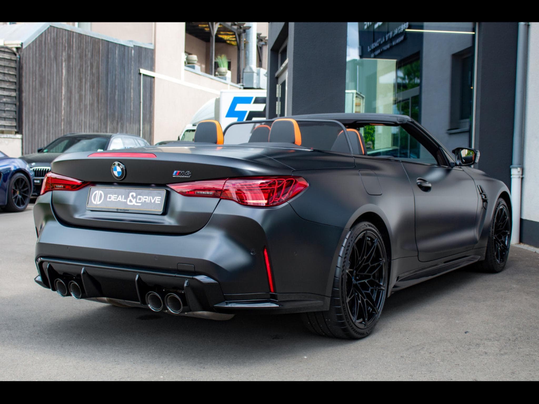 BMW M4 COMPETITION M XDRIVE CABRIOLET (530 CH) - BMW INDIVIDUAL FRO (2024) - Photo 7