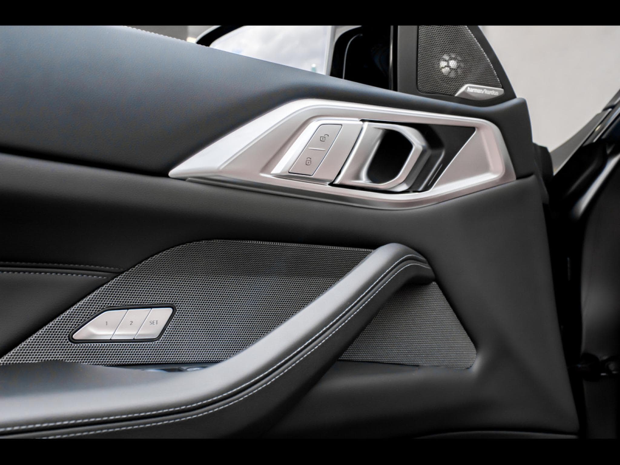 BMW M4 COMPETITION M XDRIVE CABRIOLET (530 CH) - BMW INDIVIDUAL FRO (2024) - Photo 23