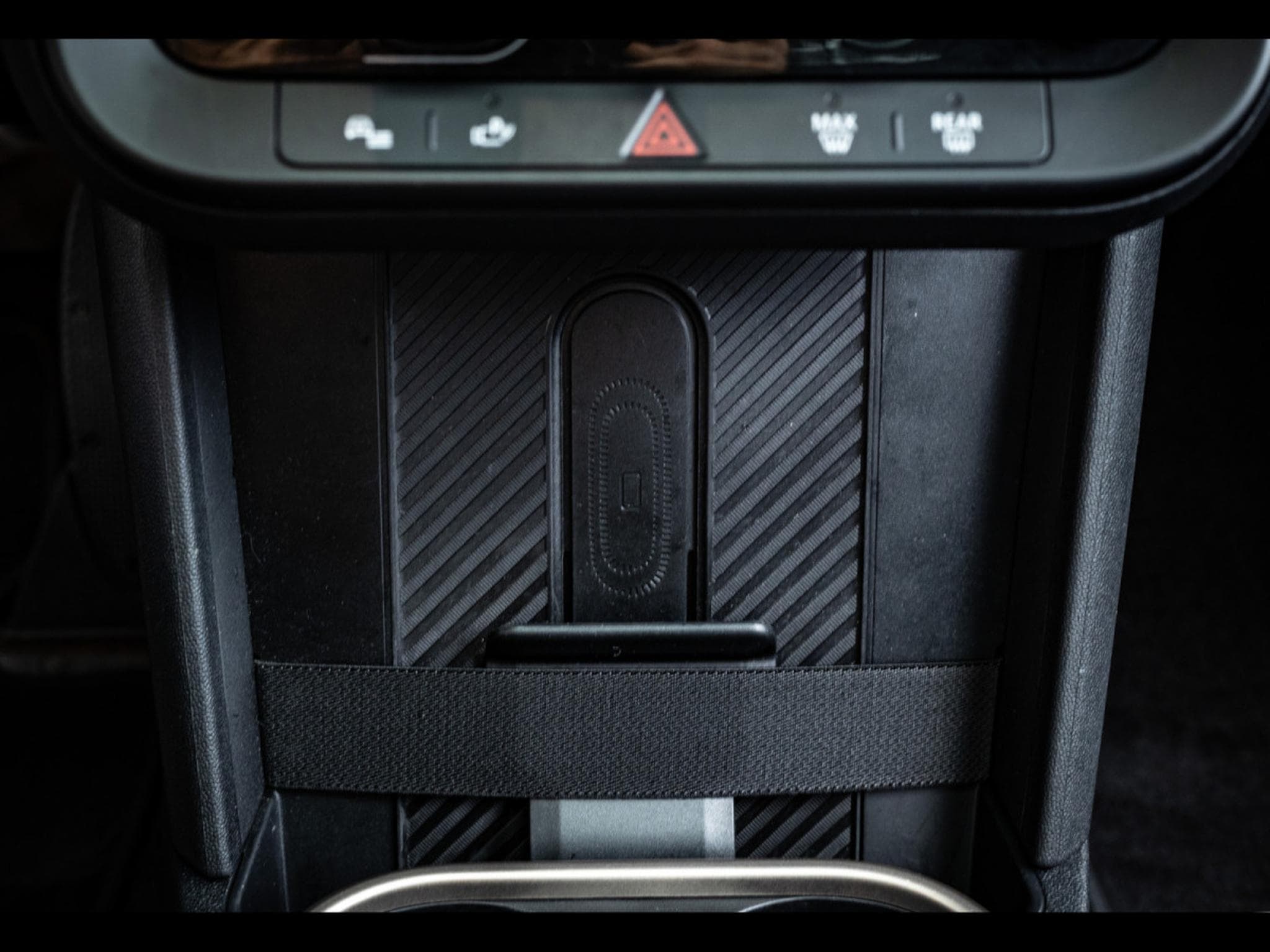 Mini Cooper S 5 PORTES AUTO FAVOURED TRIM - PACK XL - MELTING SILVER III (2025) - Photo 22
